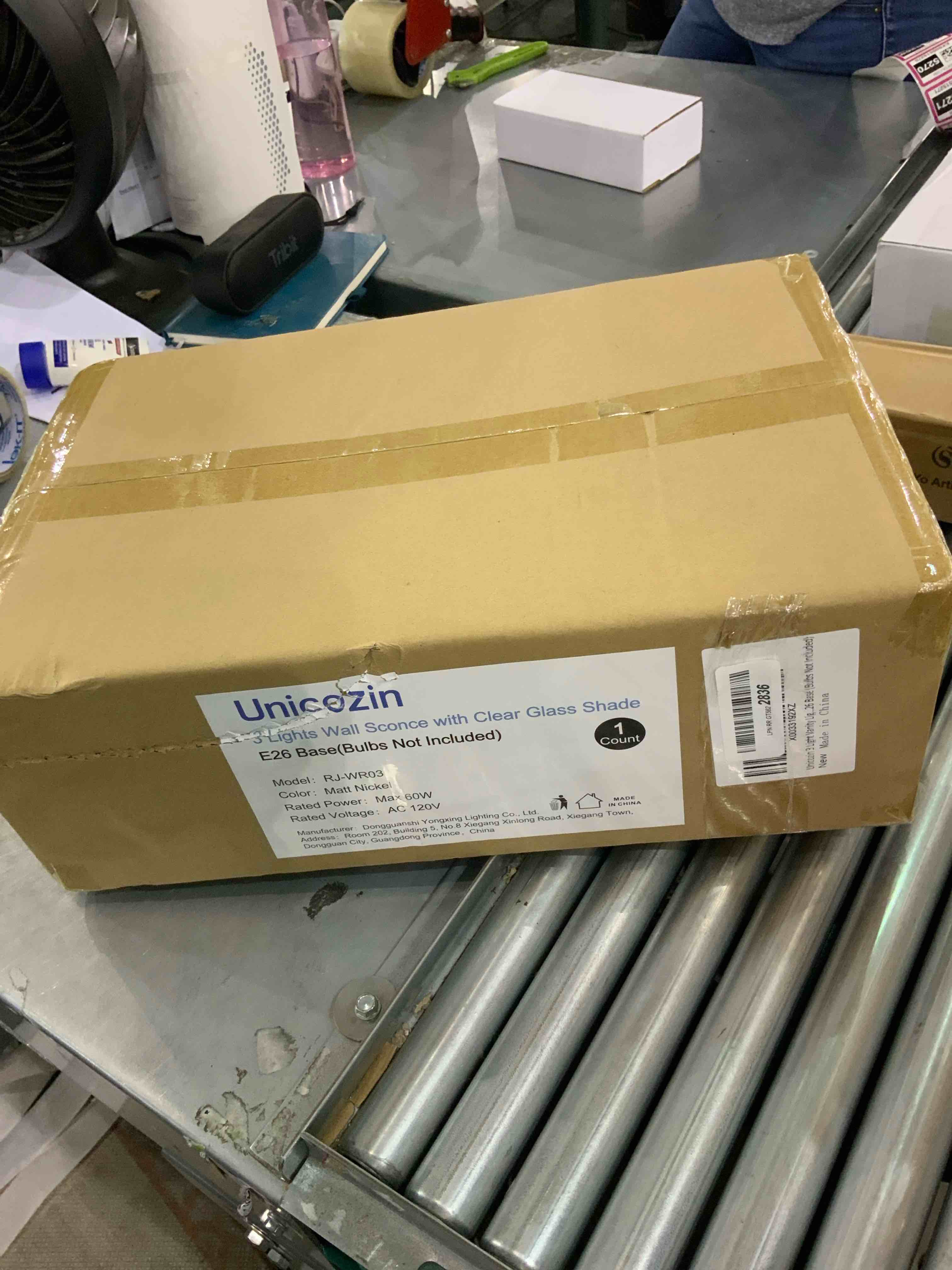 https://s3.amazonaws.com/lotting-images-prod/bidfta/EXS00518861_1695911379692.jpeg