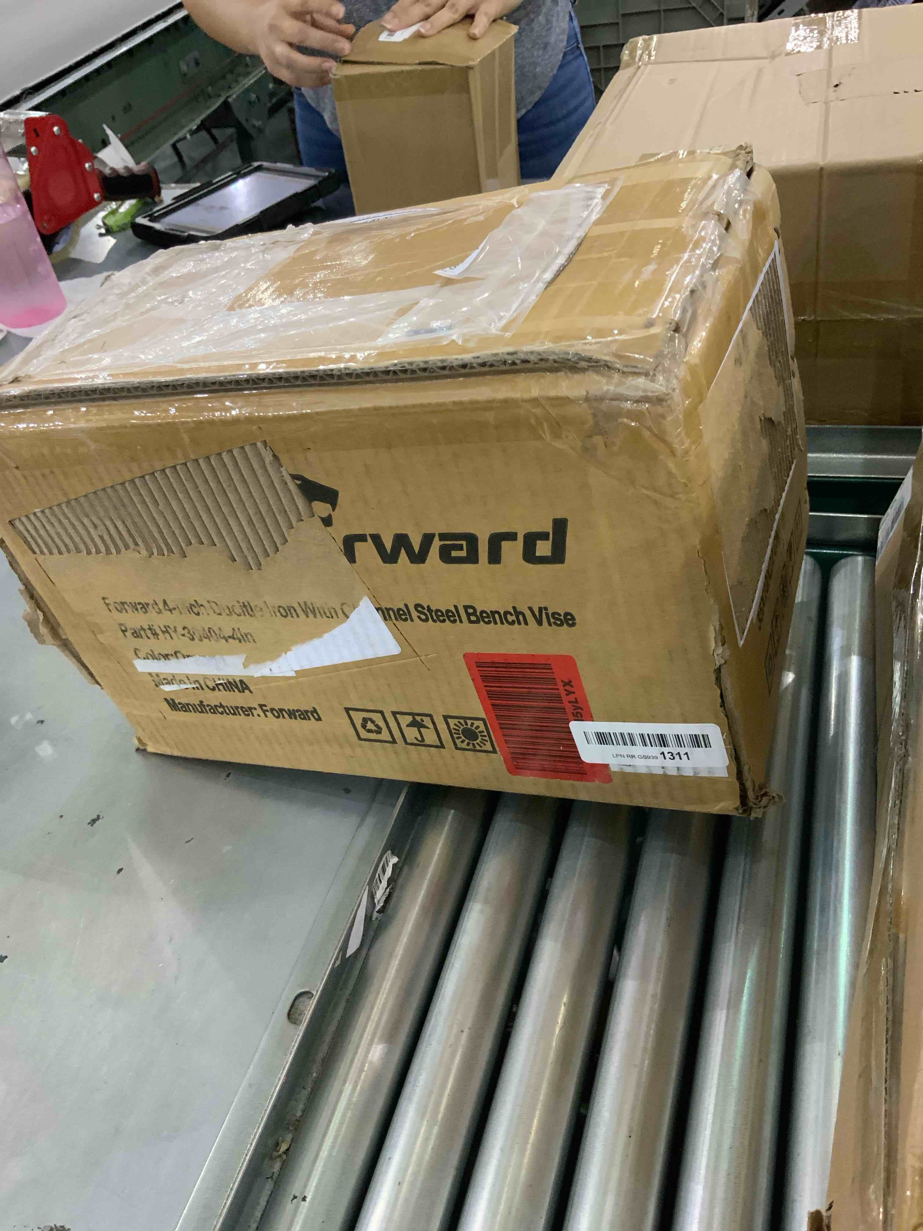 https://s3.amazonaws.com/lotting-images-prod/bidfta/EXS00518967_1695922816856.jpeg