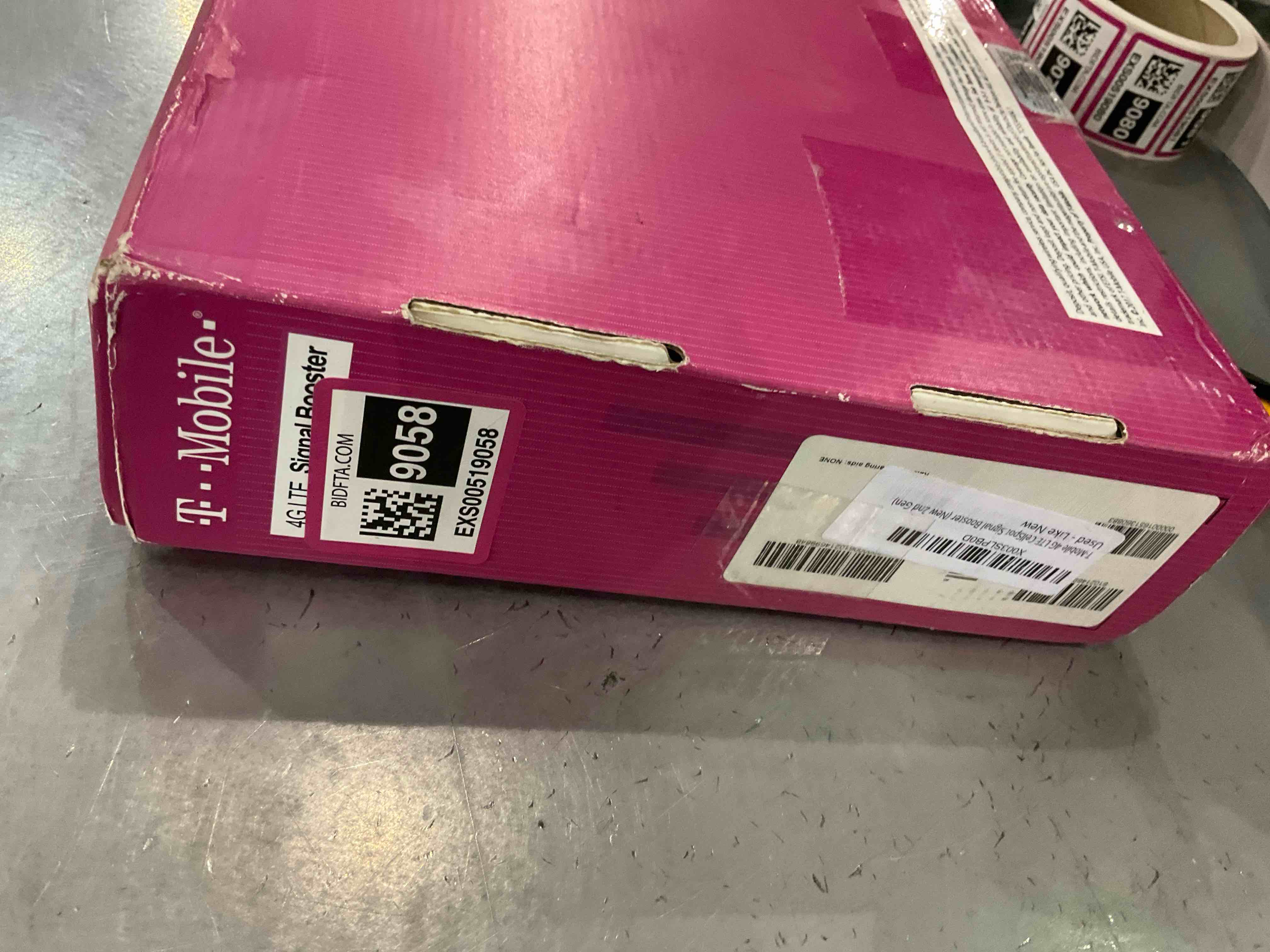 https://s3.amazonaws.com/lotting-images-prod/bidfta/EXS00519058_1695911763588.jpeg