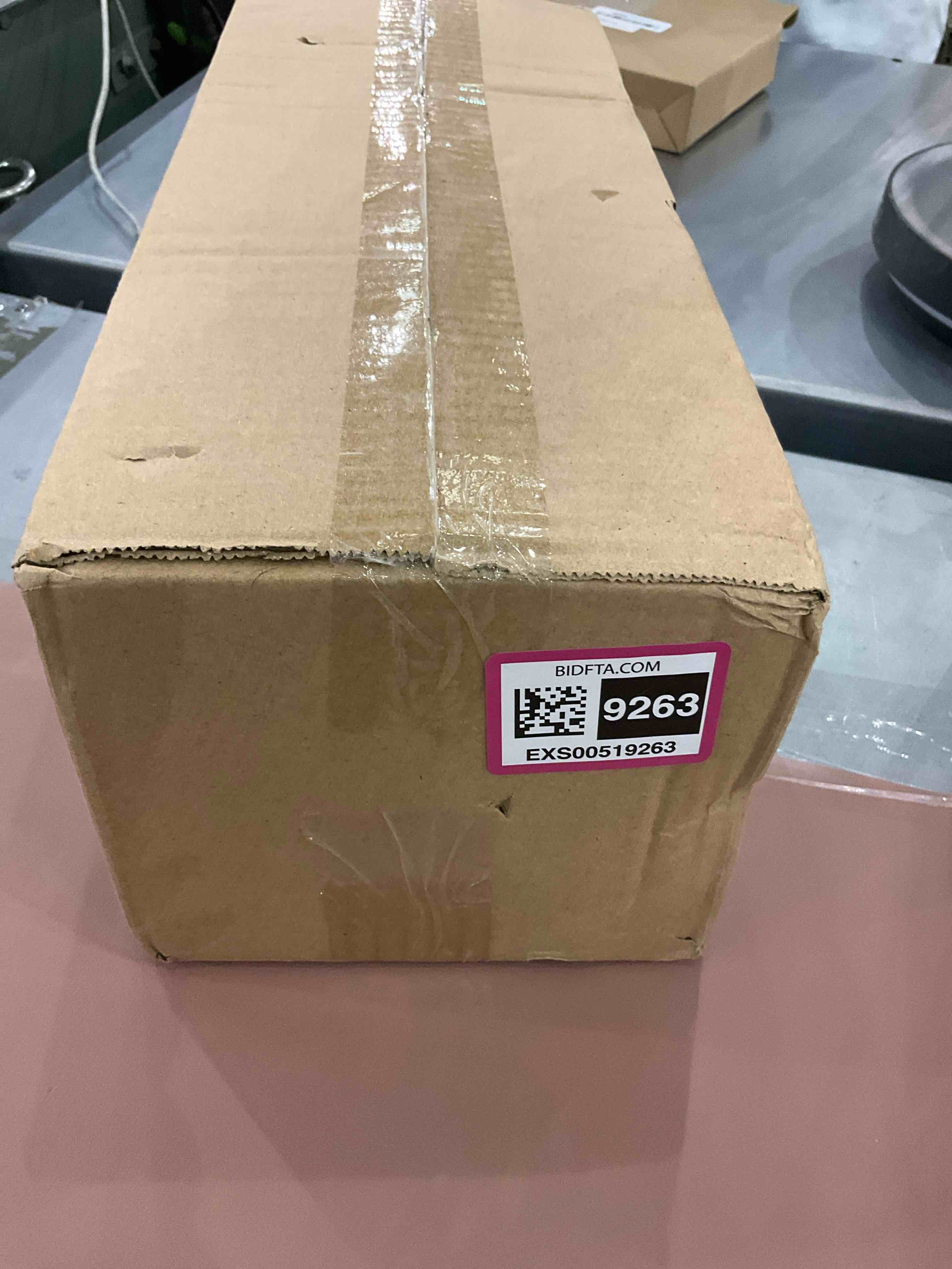 https://s3.amazonaws.com/lotting-images-prod/bidfta/EXS00519263_1695994558102.jpeg