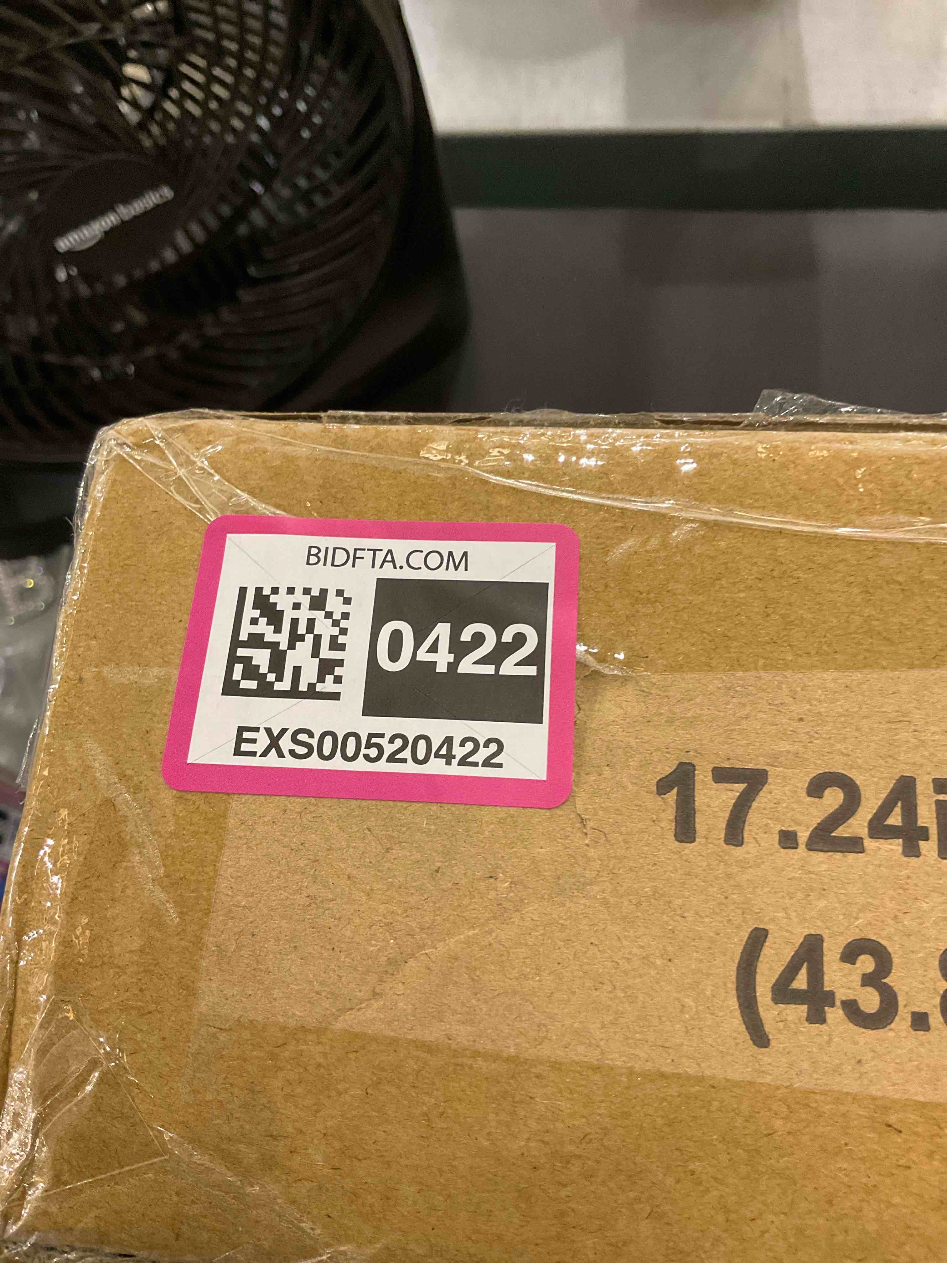 https://s3.amazonaws.com/lotting-images-prod/bidfta/EXS00520422_1695736983673.jpeg