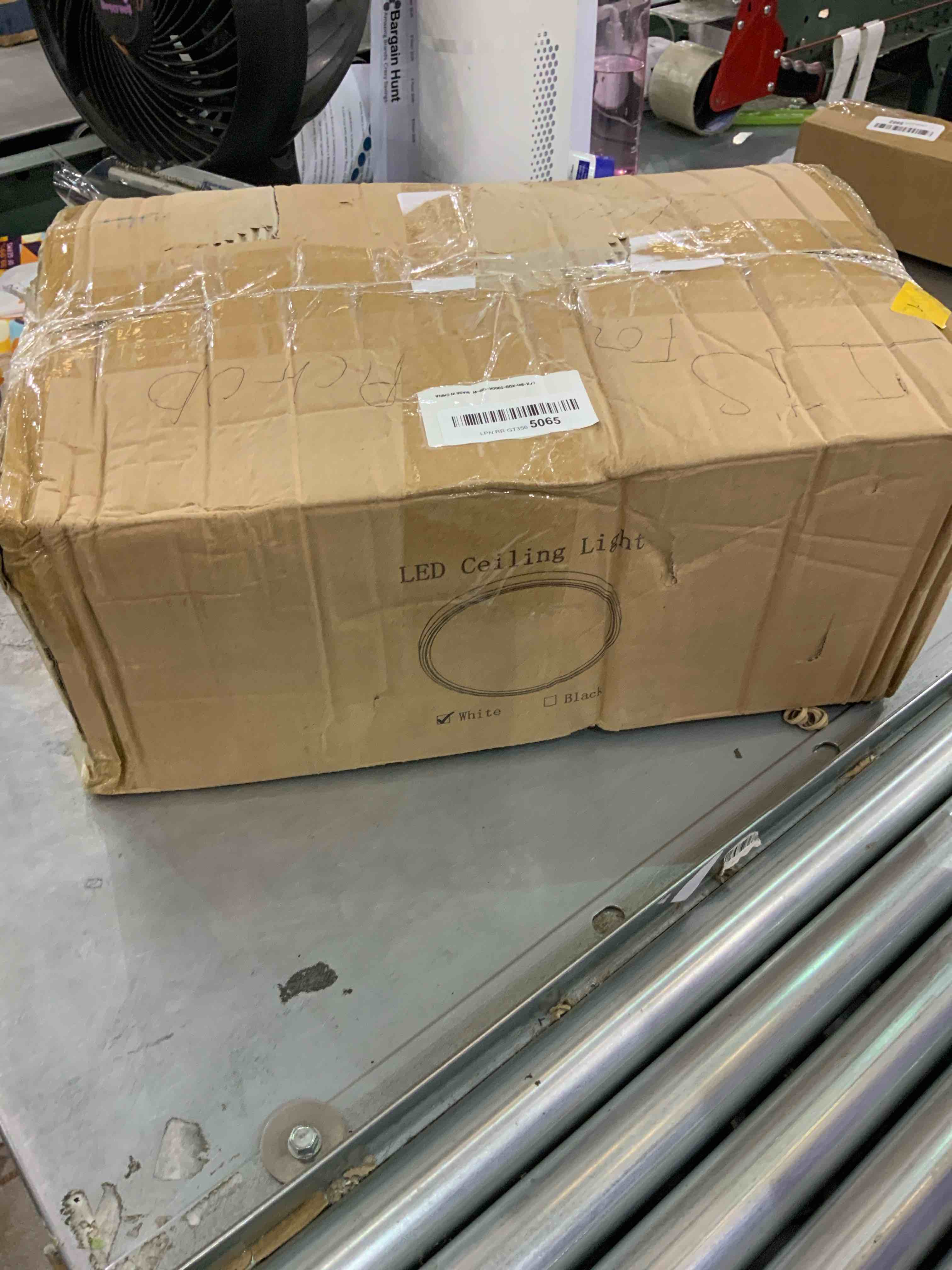 https://s3.amazonaws.com/lotting-images-prod/bidfta/EXS00520468_1695821247446.jpeg