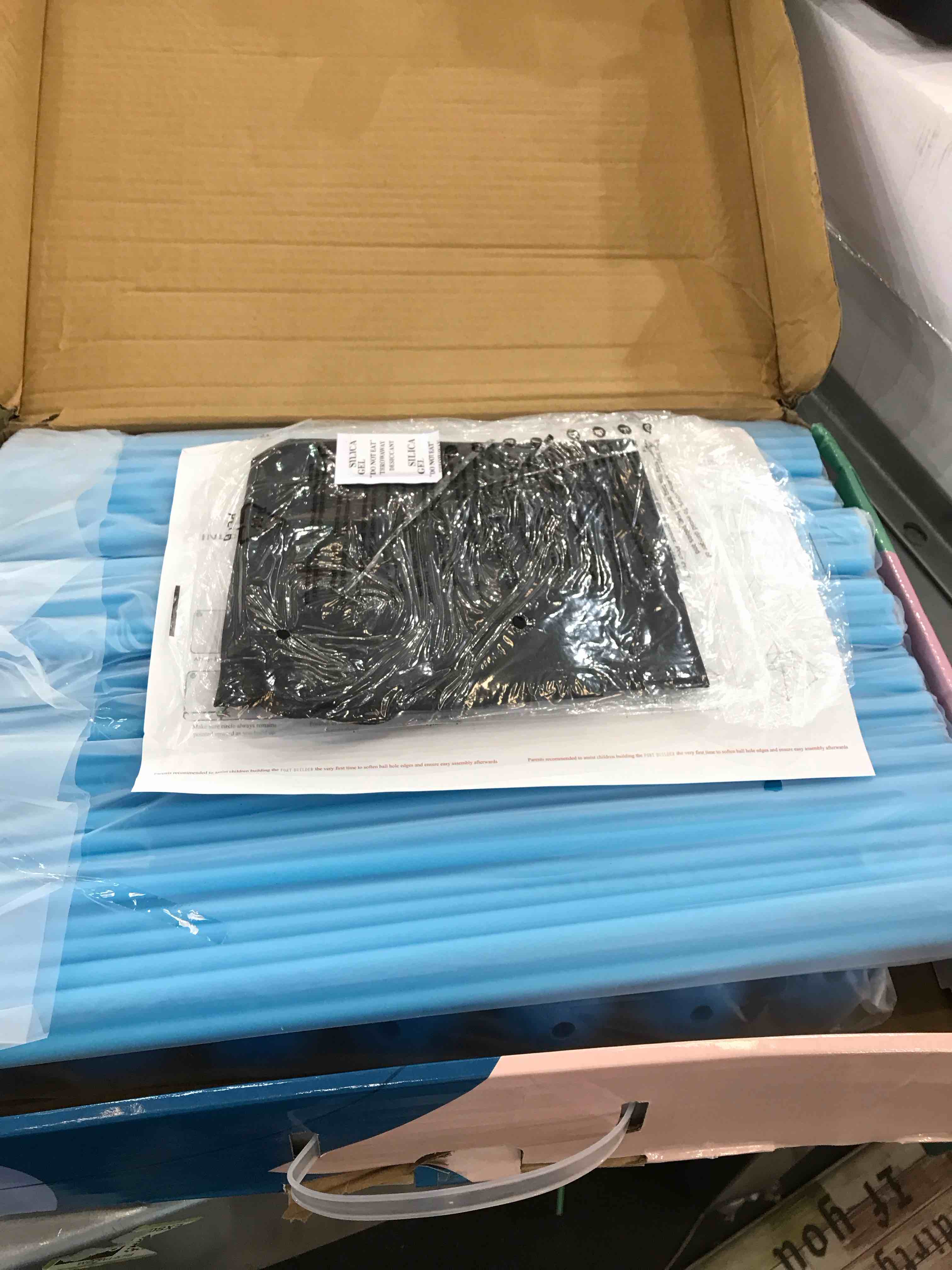 https://s3.amazonaws.com/lotting-images-prod/bidfta/EXS00520698_1697217031678.jpeg