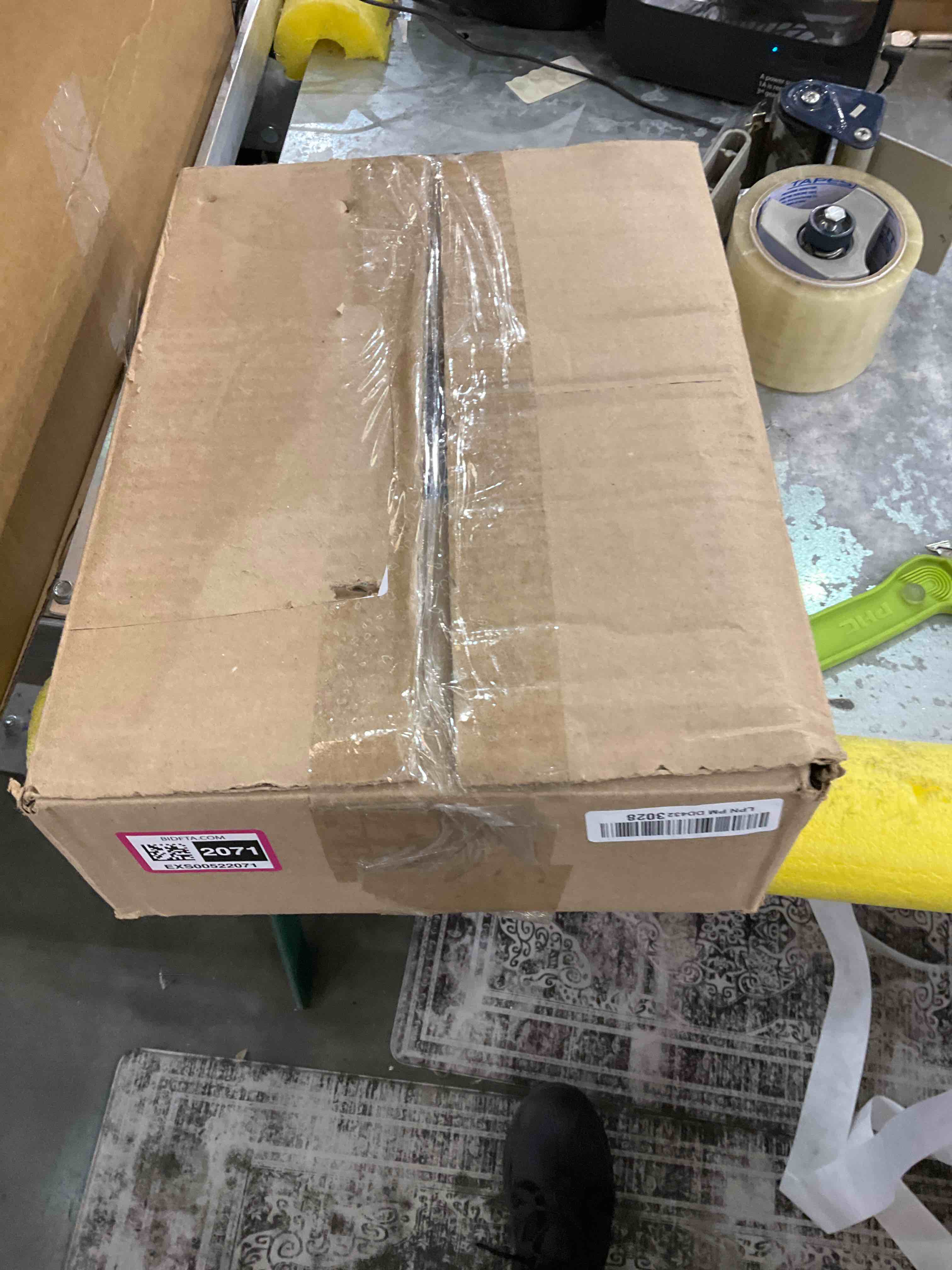 https://s3.amazonaws.com/lotting-images-prod/bidfta/EXS00522071_1694616828505.jpeg