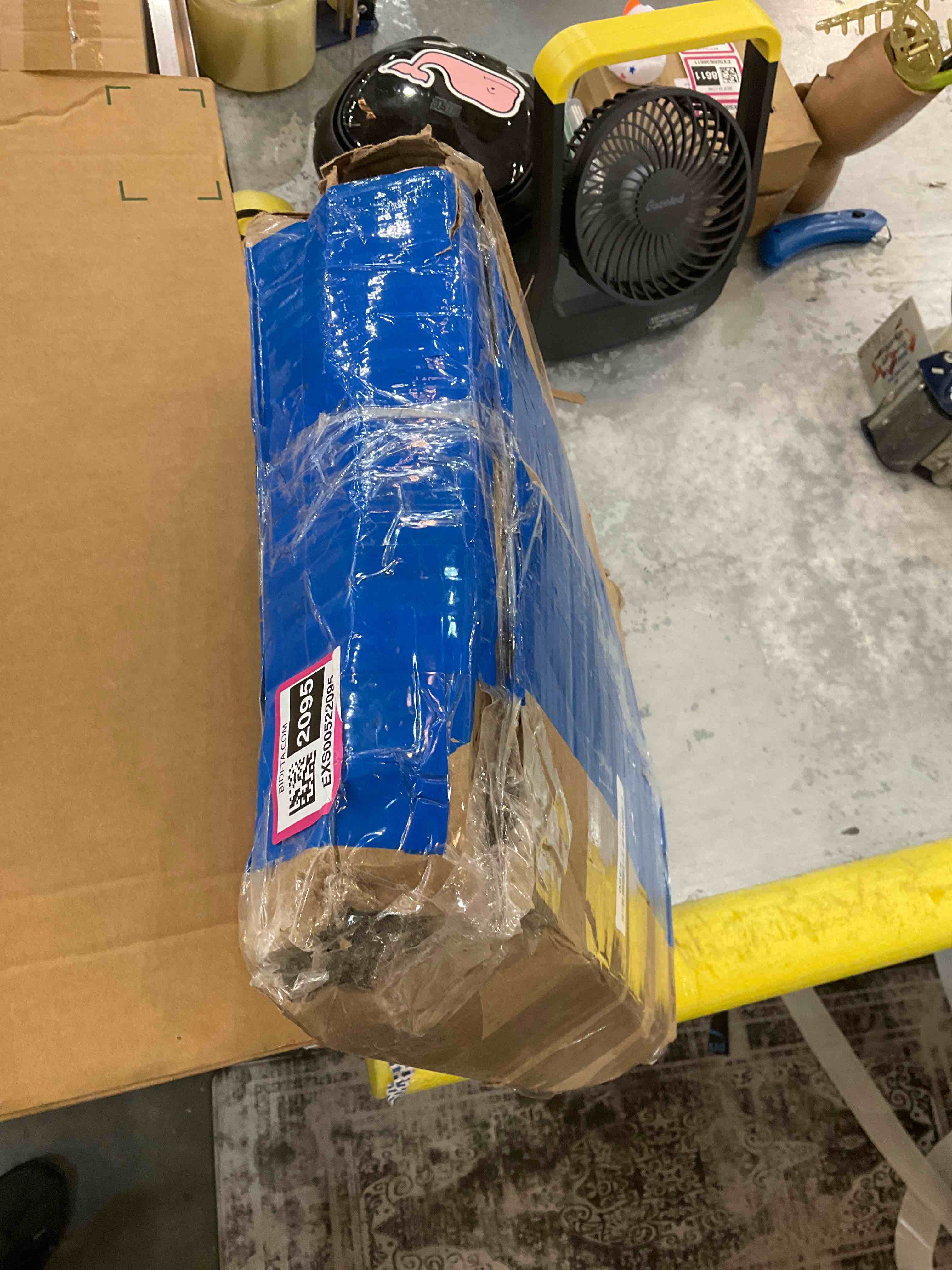 https://s3.amazonaws.com/lotting-images-prod/bidfta/EXS00522095_1694627383457.jpeg