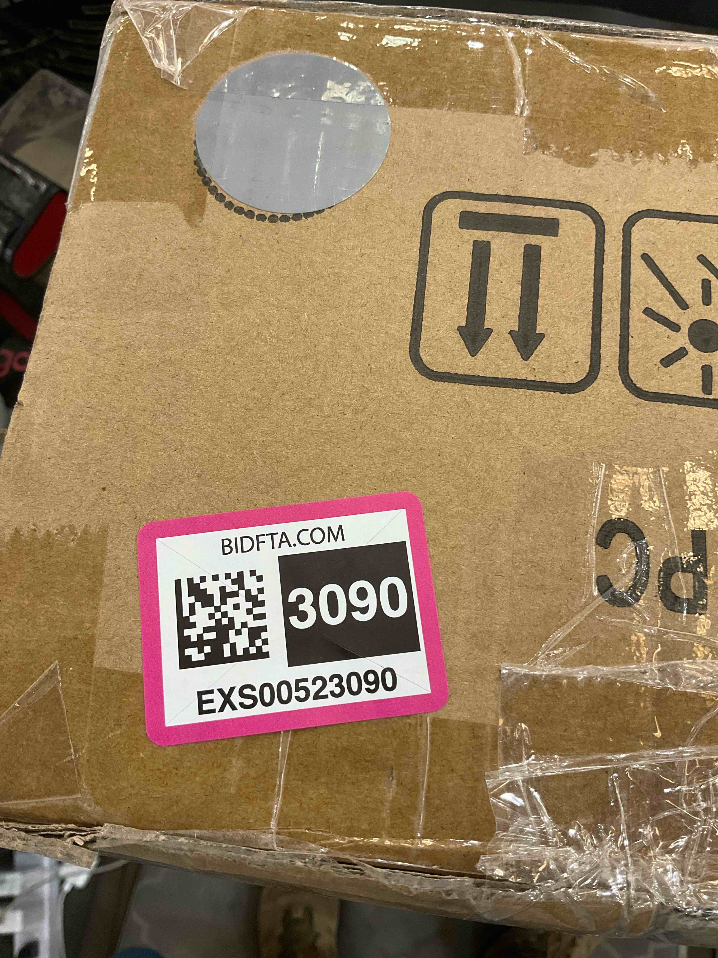 https://s3.amazonaws.com/lotting-images-prod/bidfta/EXS00523090_1695746792703.jpeg