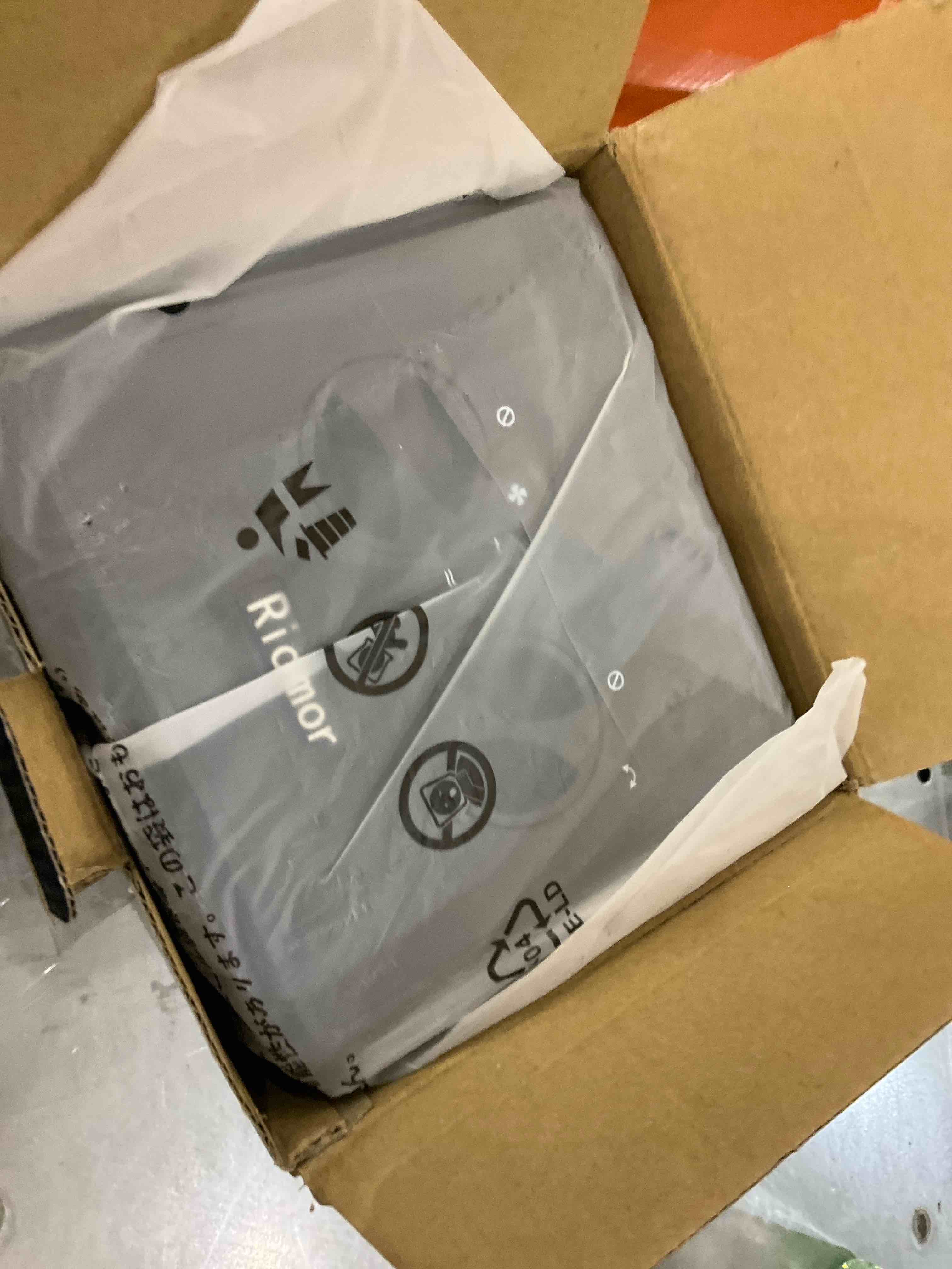 https://s3.amazonaws.com/lotting-images-prod/bidfta/EXS00523691_1696449285113.jpeg