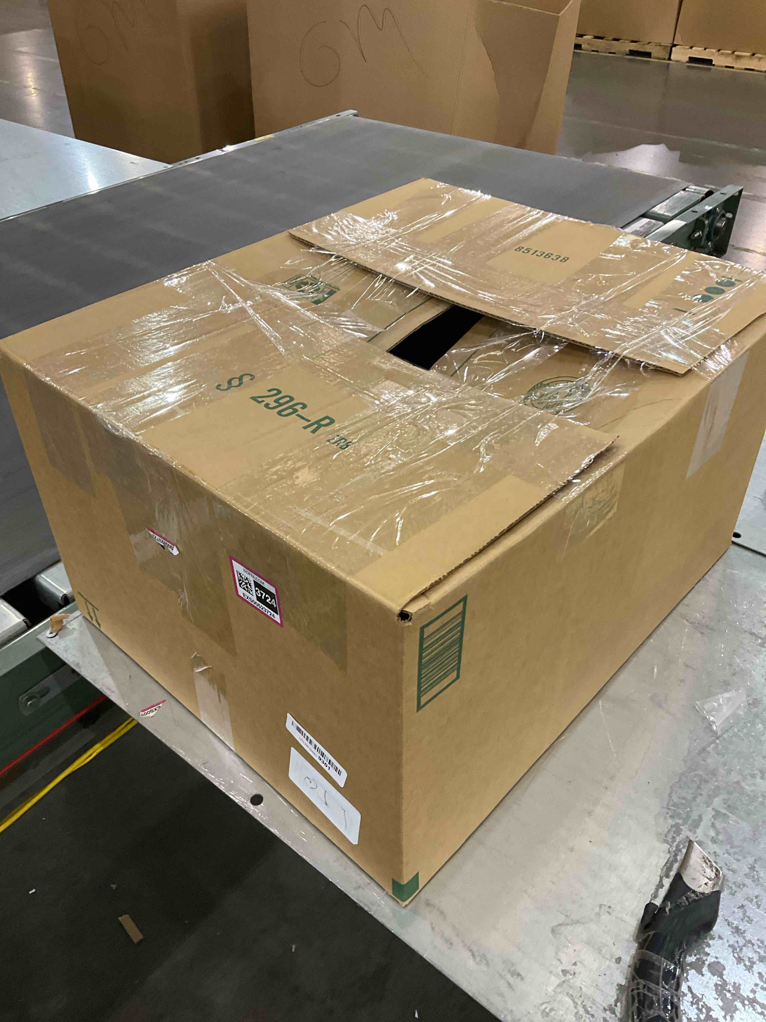 https://s3.amazonaws.com/lotting-images-prod/bidfta/EXS00523724_1696534405200.jpeg