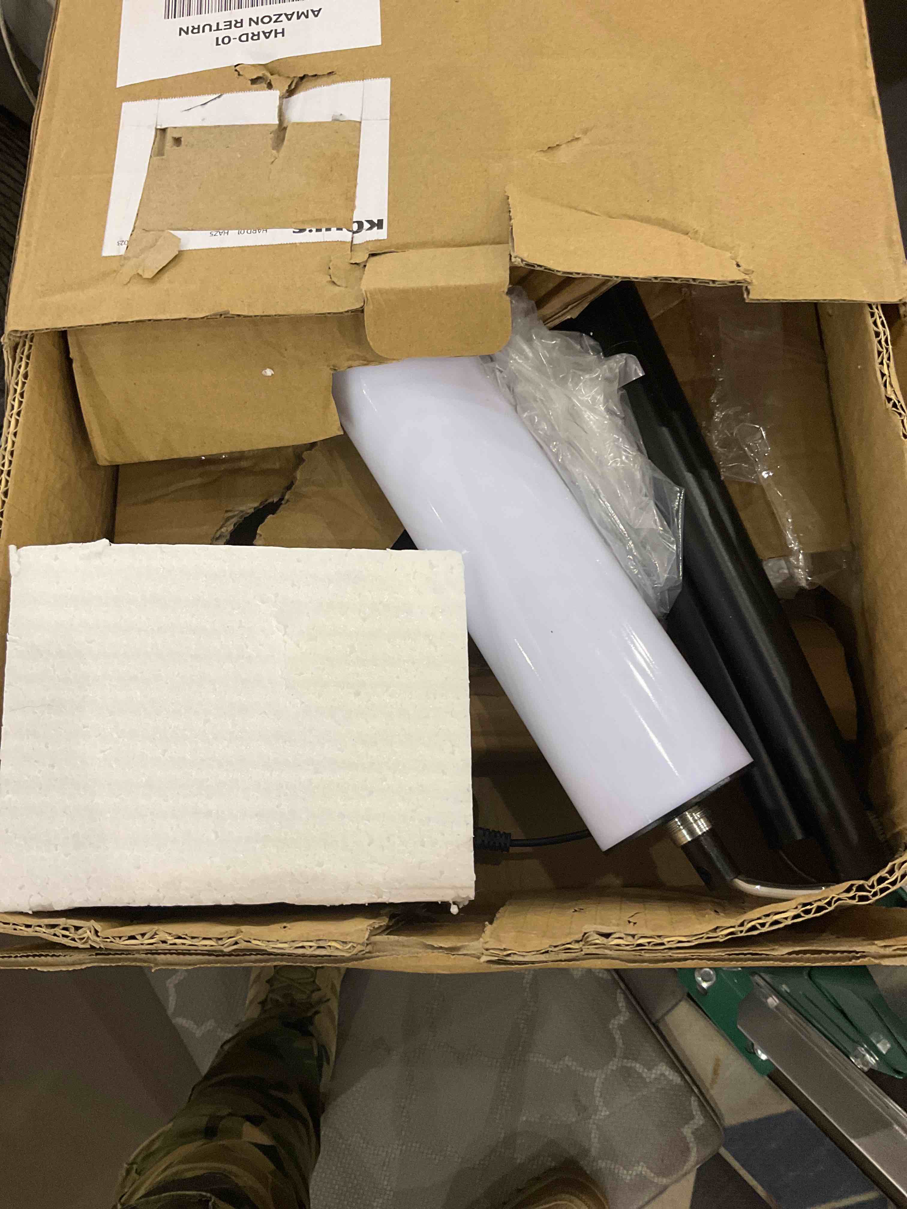 https://s3.amazonaws.com/lotting-images-prod/bidfta/EXS00524011_1694173160869.jpeg