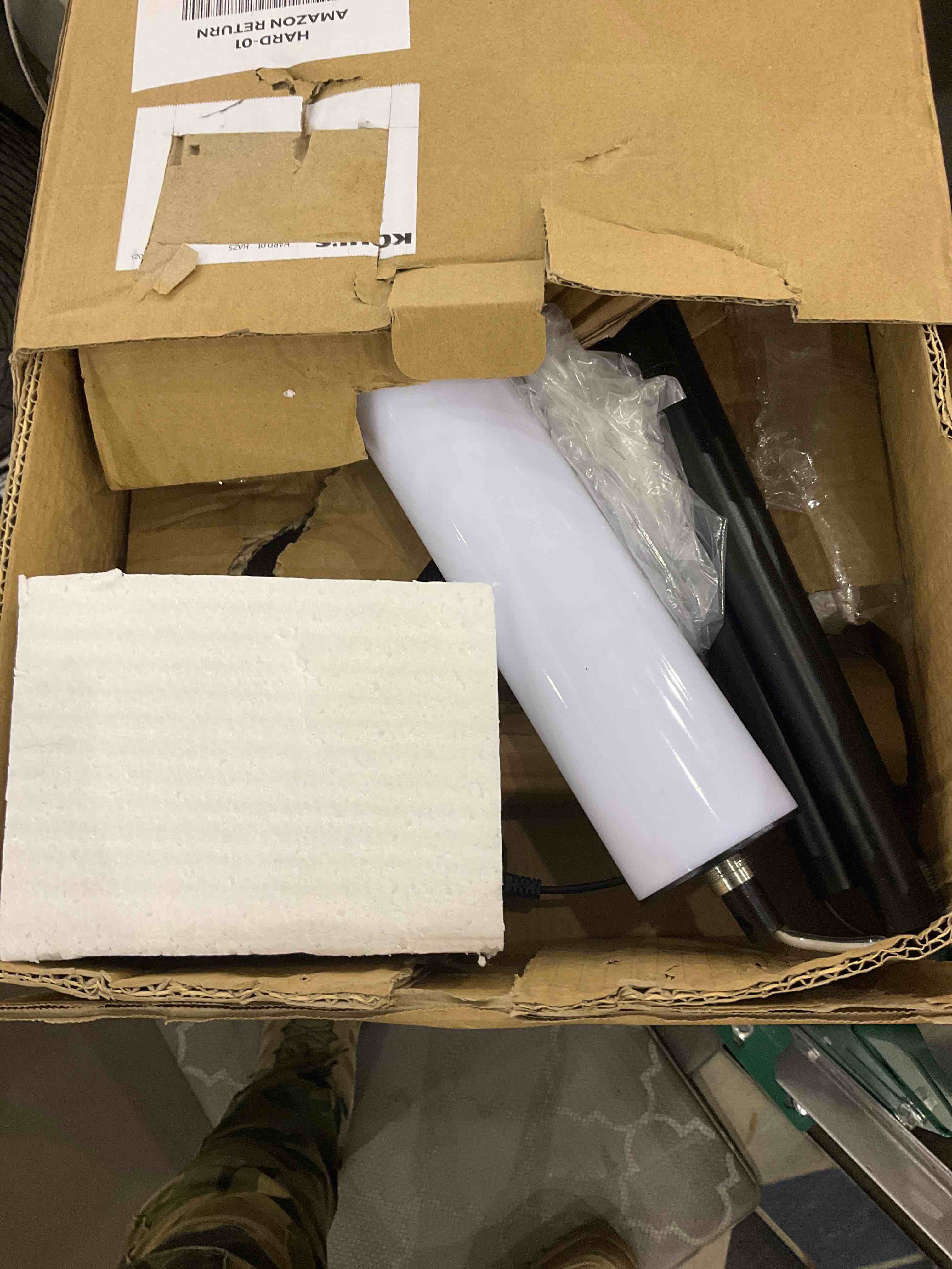 https://s3.amazonaws.com/lotting-images-prod/bidfta/EXS00524011_1694173161906.jpeg