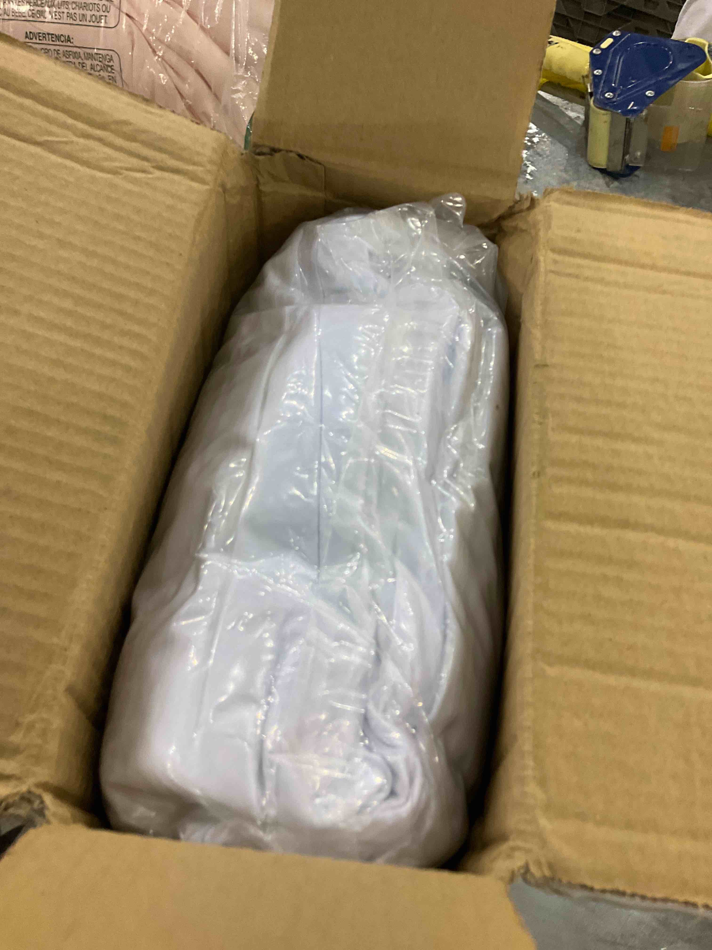 https://s3.amazonaws.com/lotting-images-prod/bidfta/EXS00524342_1694174693761.jpeg