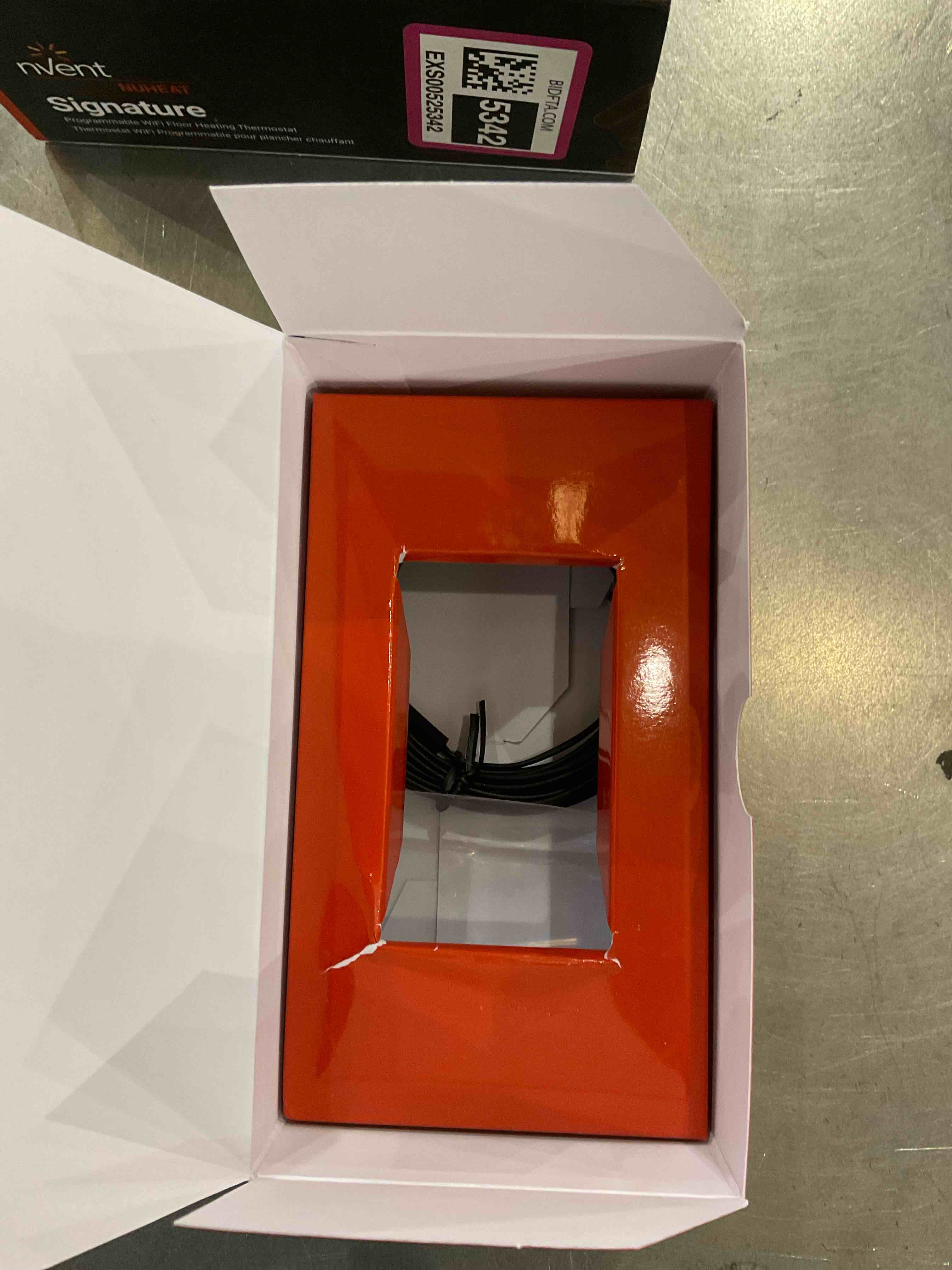 https://s3.amazonaws.com/lotting-images-prod/bidfta/EXS00525342_1697460140915.jpeg
