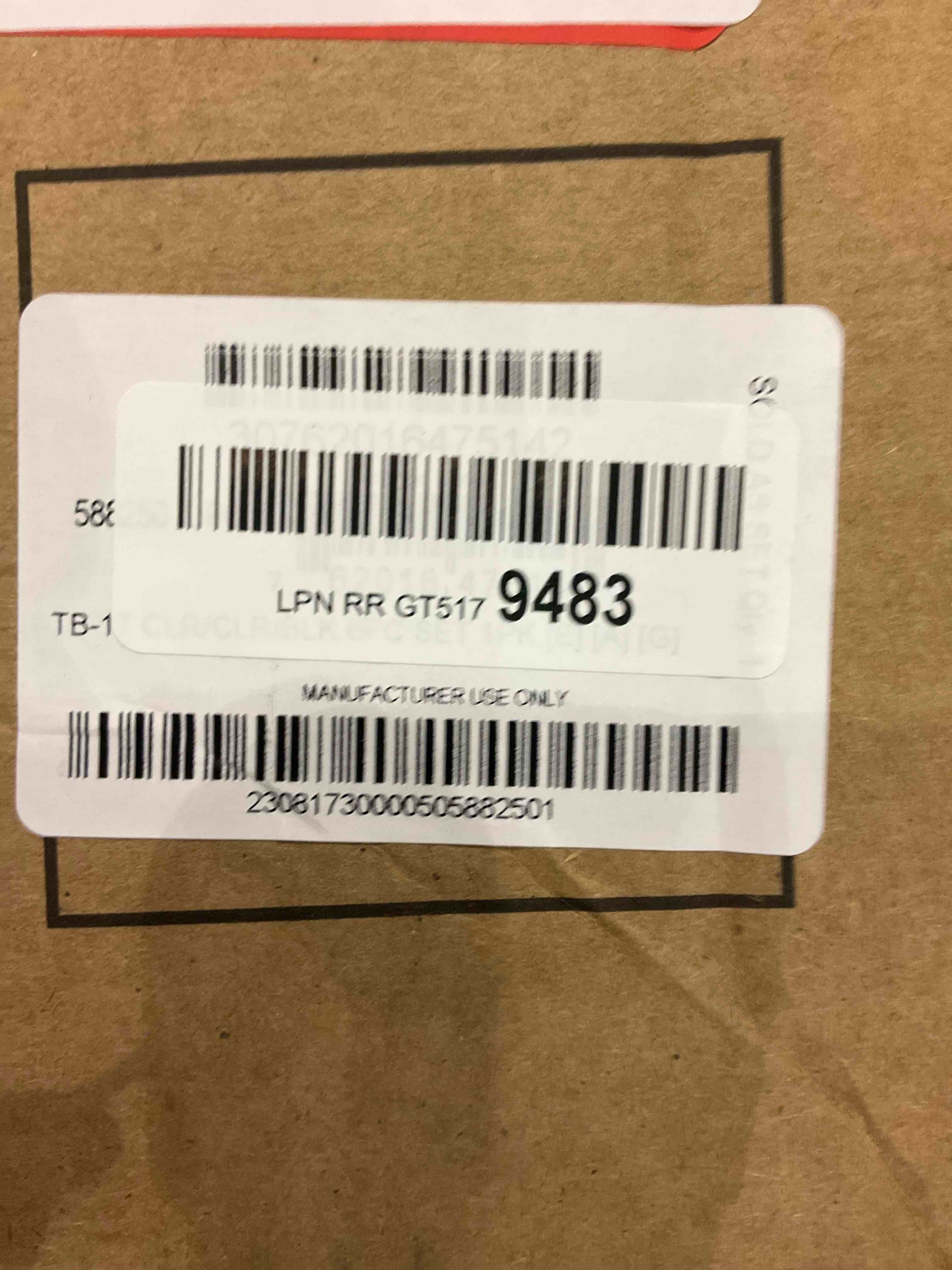 https://s3.amazonaws.com/lotting-images-prod/bidfta/EXS00525854_1698675702789.jpeg
