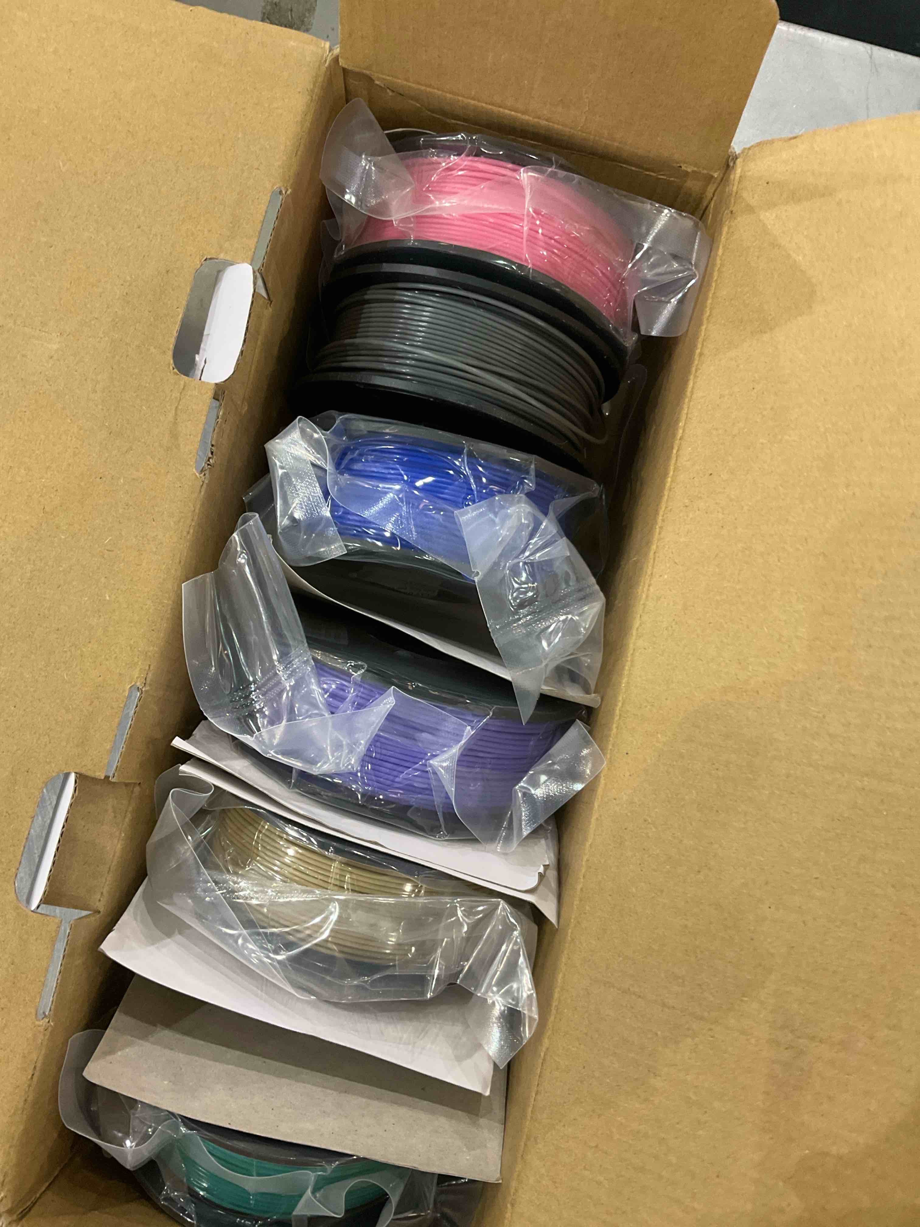 https://s3.amazonaws.com/lotting-images-prod/bidfta/EXS00526465_1695756324710.jpeg