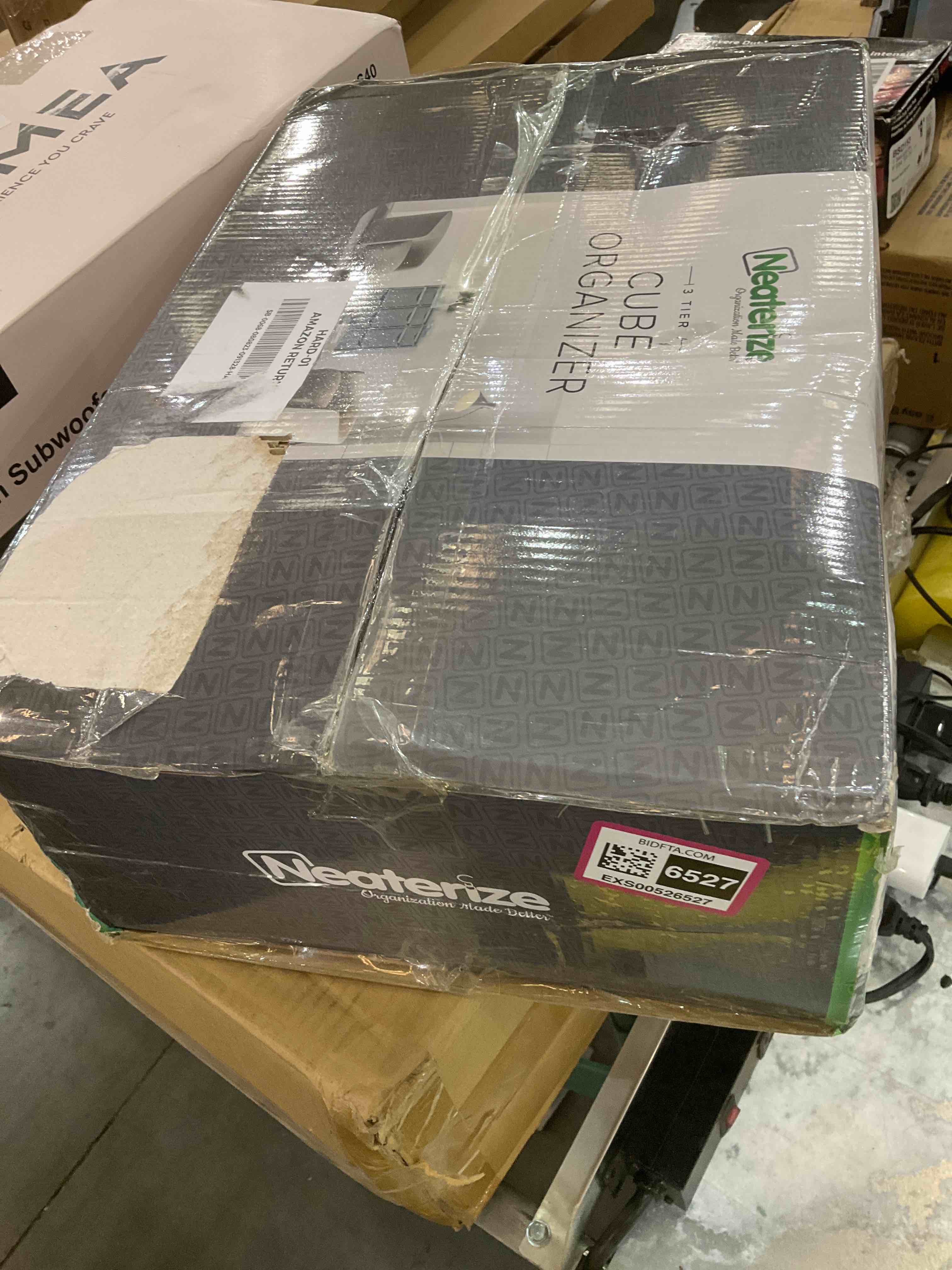https://s3.amazonaws.com/lotting-images-prod/bidfta/EXS00526527_1694112078017.jpeg