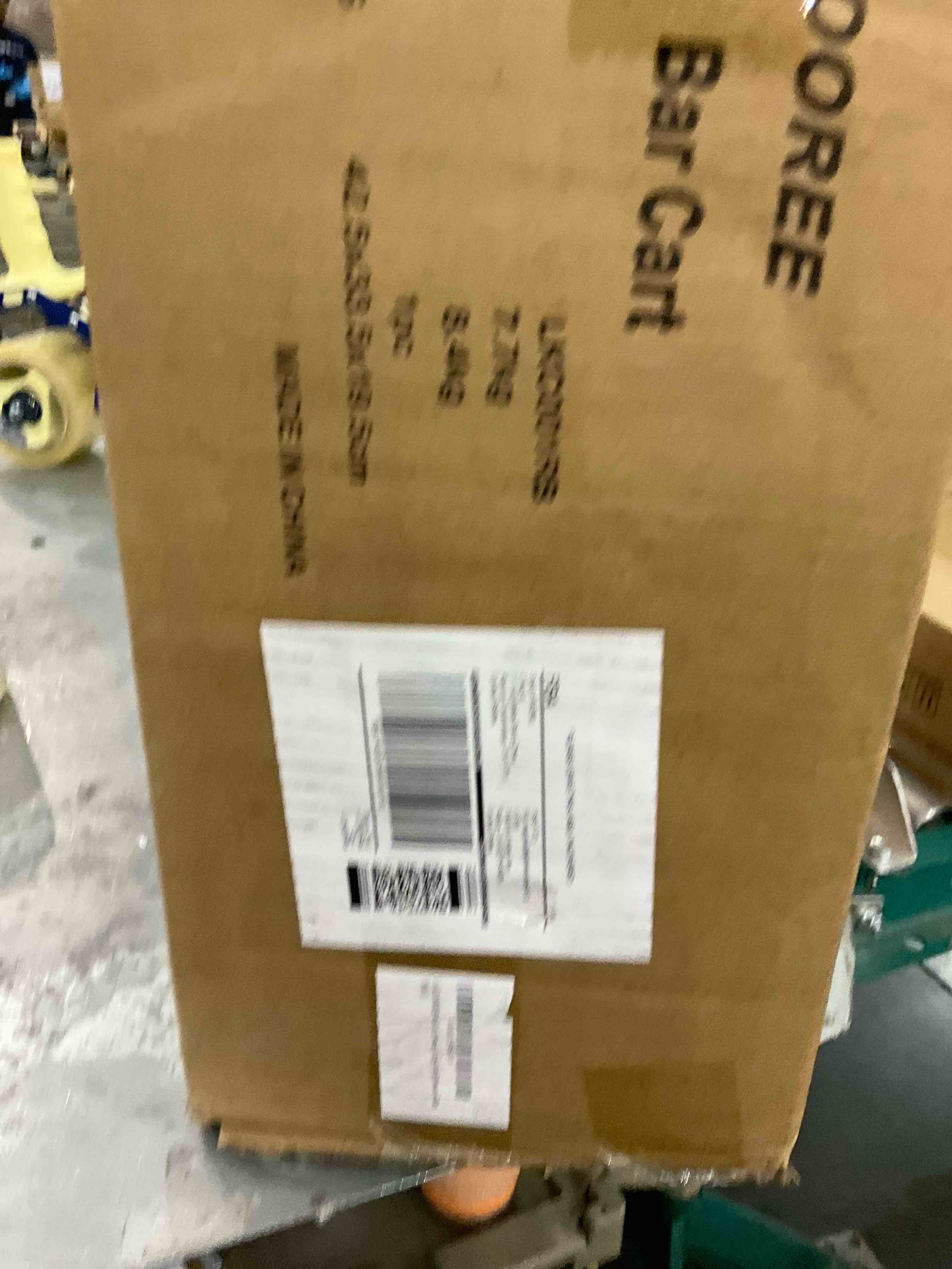 https://s3.amazonaws.com/lotting-images-prod/bidfta/EXS00527318_1695839960649.jpeg