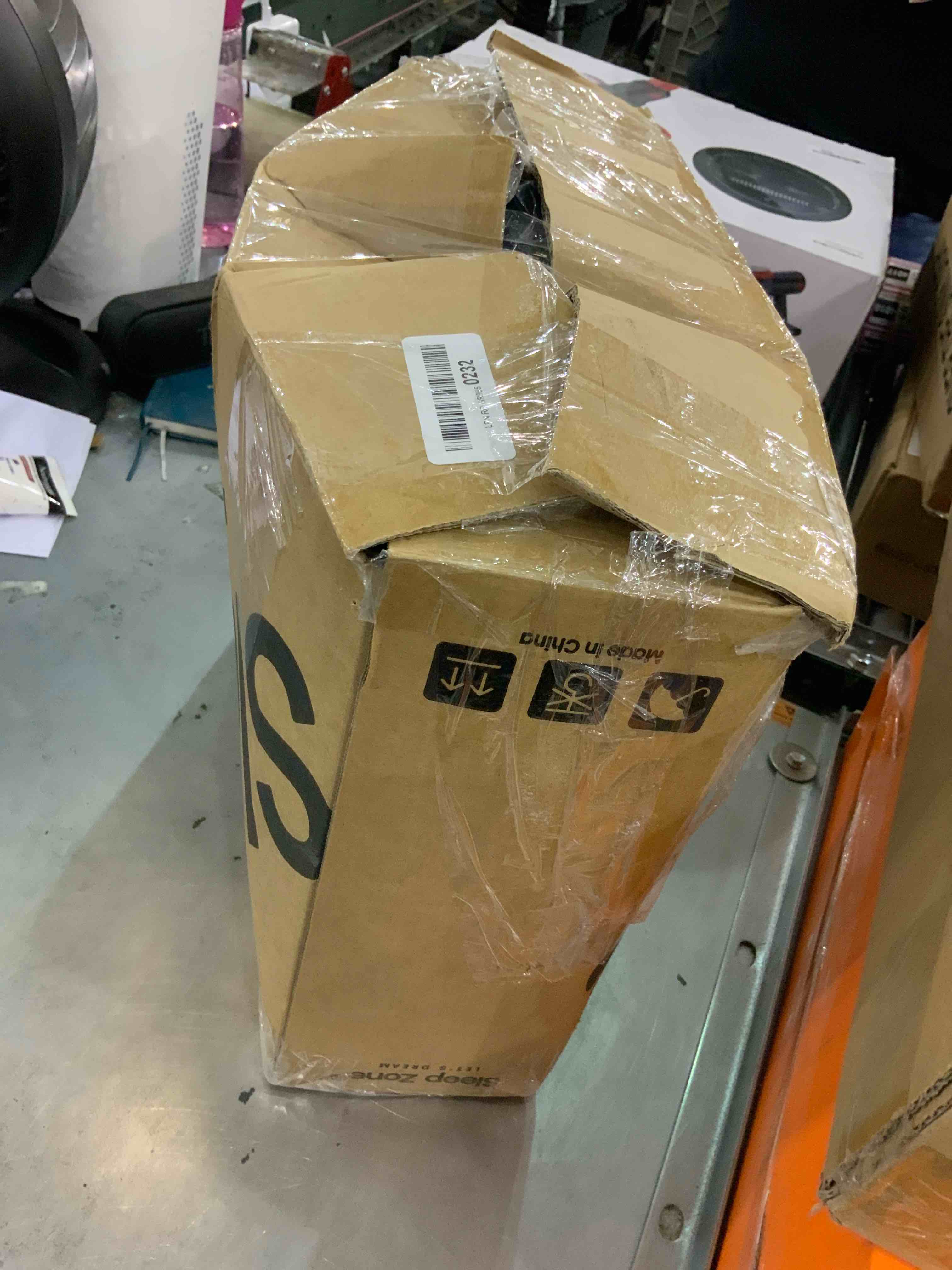 https://s3.amazonaws.com/lotting-images-prod/bidfta/EXS00527429_1695994645016.jpeg