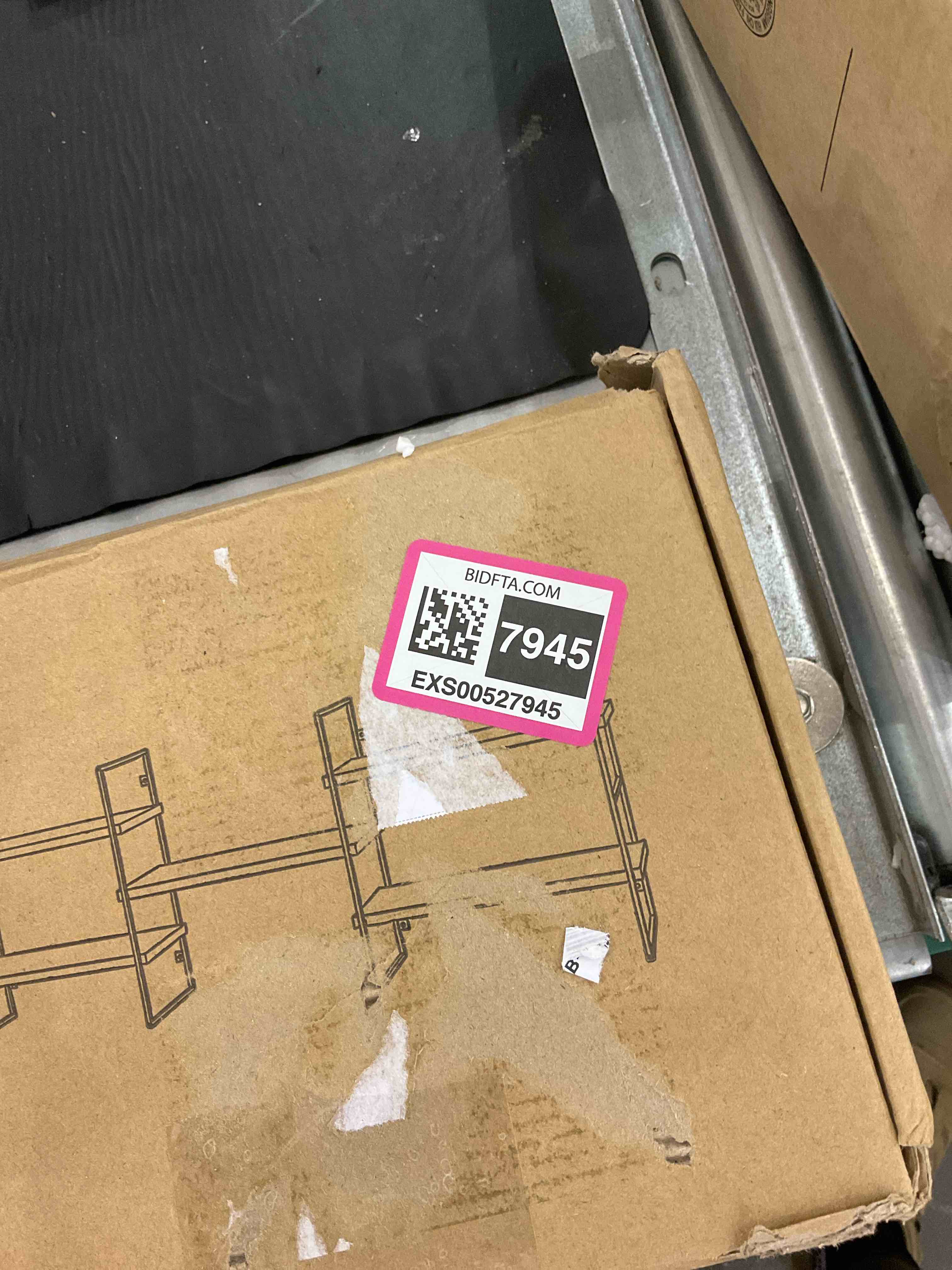 https://s3.amazonaws.com/lotting-images-prod/bidfta/EXS00527945_1697121563449.jpeg