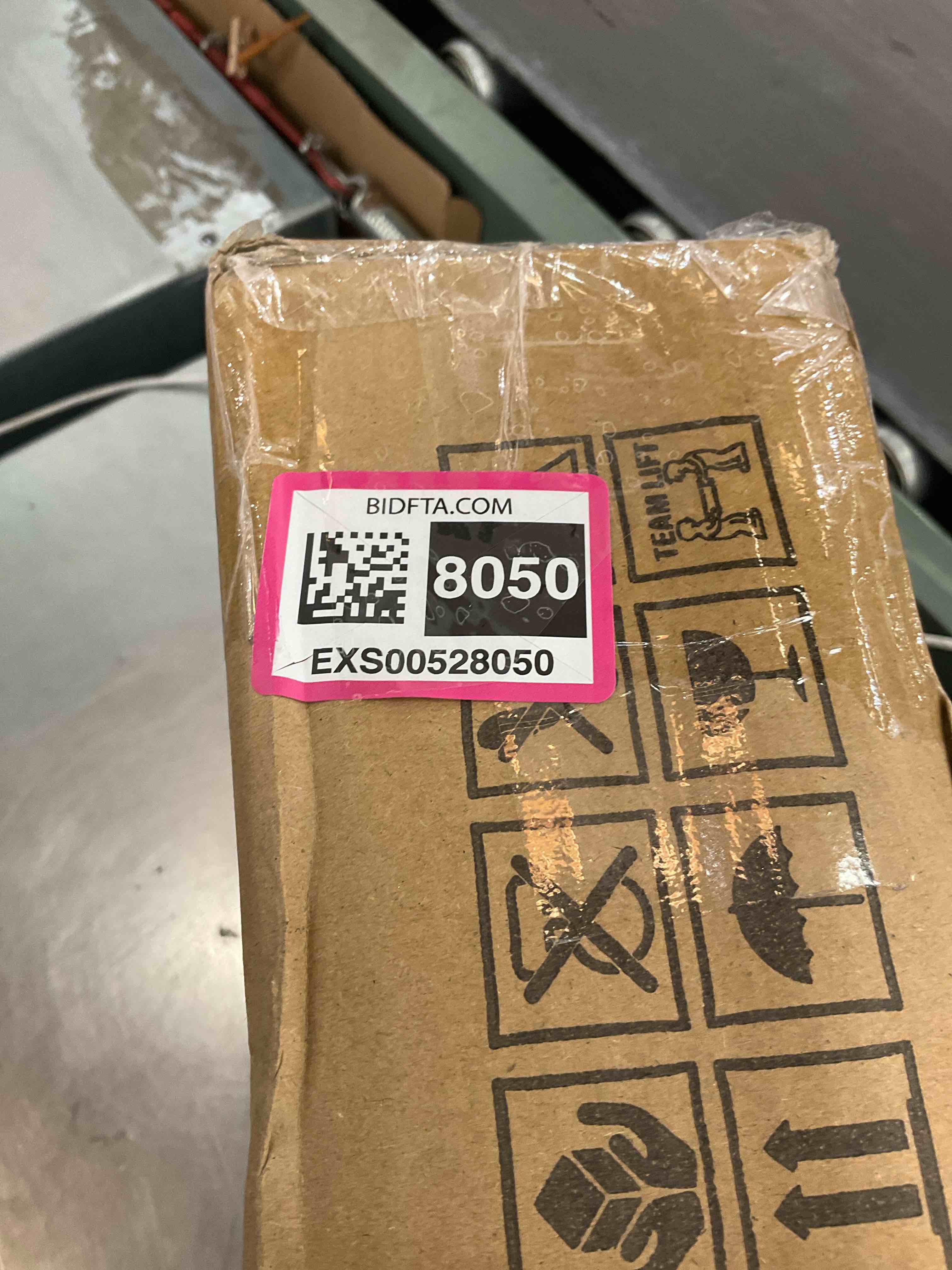 https://s3.amazonaws.com/lotting-images-prod/bidfta/EXS00528050_1695149063347.jpeg