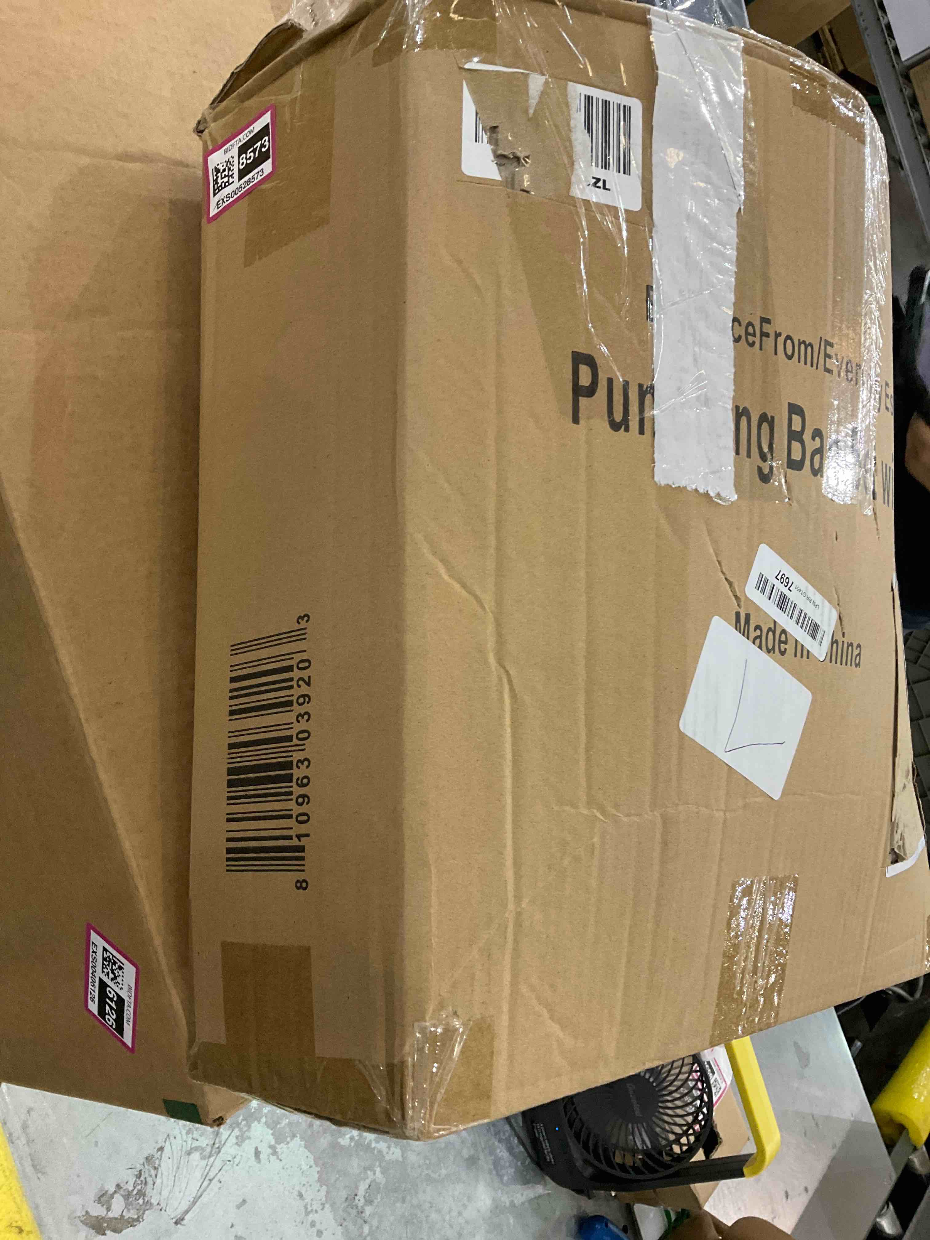 https://s3.amazonaws.com/lotting-images-prod/bidfta/EXS00528573_1694616899209.jpeg