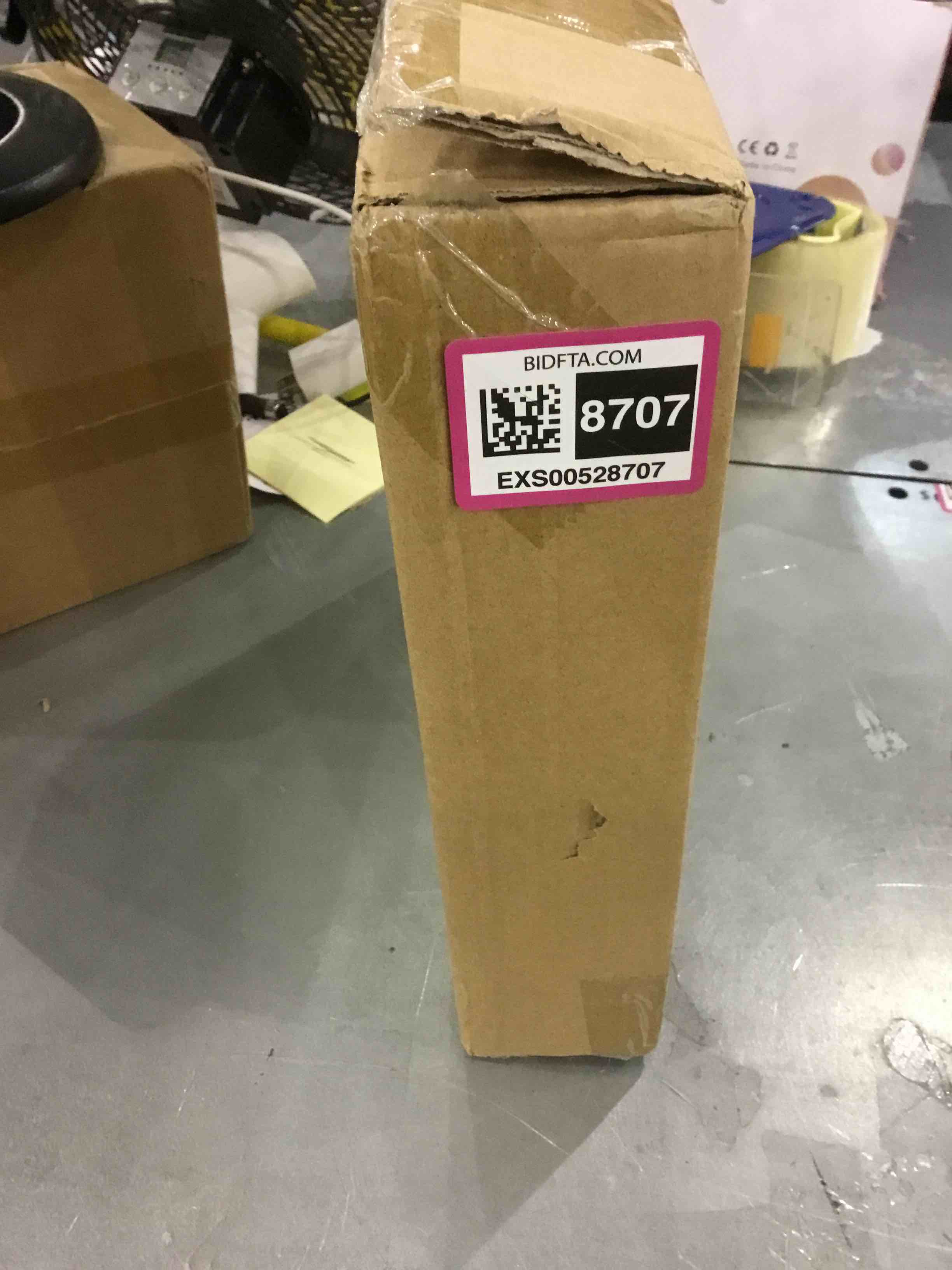 https://s3.amazonaws.com/lotting-images-prod/bidfta/EXS00528707_1694690968746.jpeg