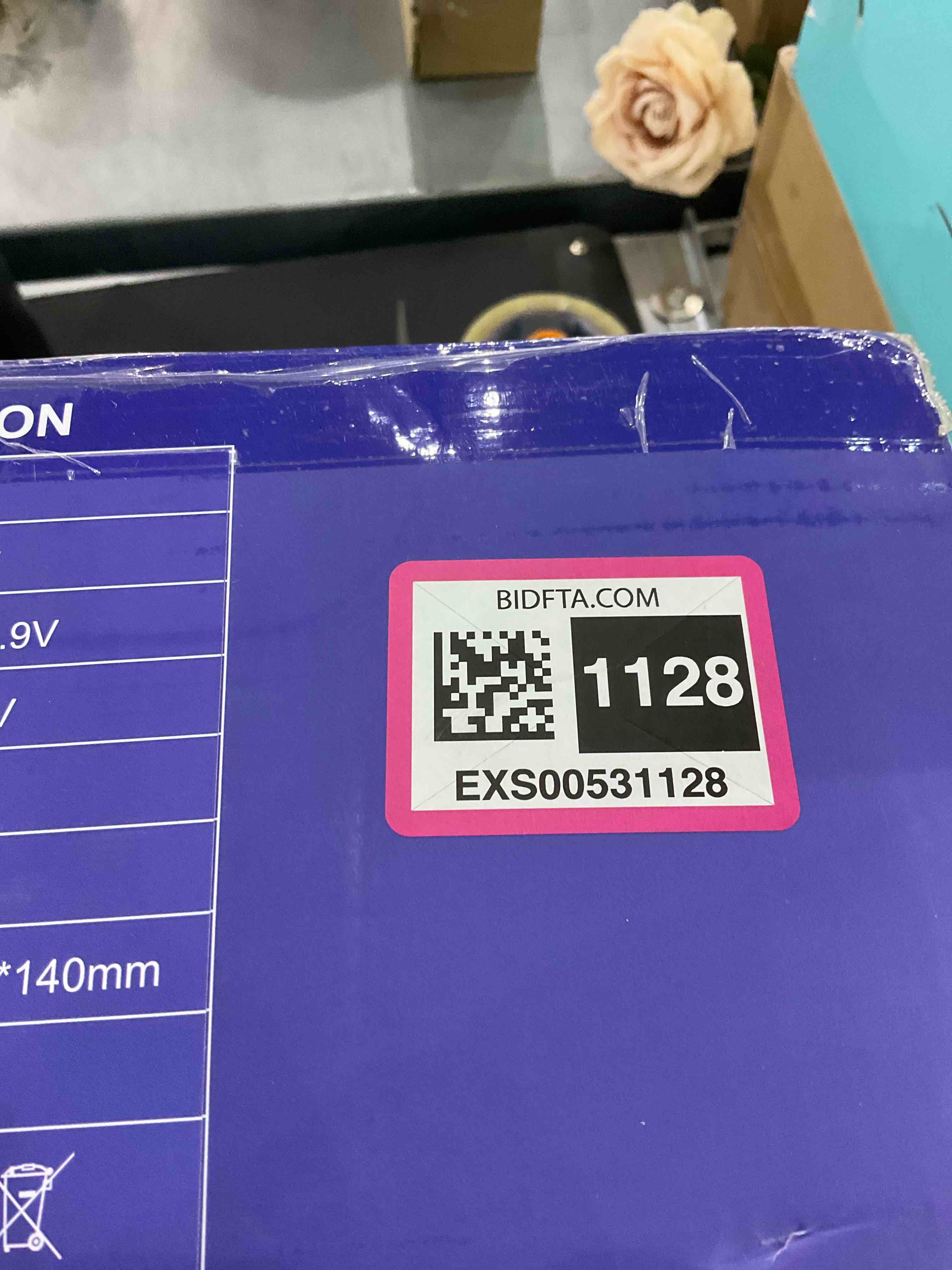 https://s3.amazonaws.com/lotting-images-prod/bidfta/EXS00531128_1698060157544.jpeg