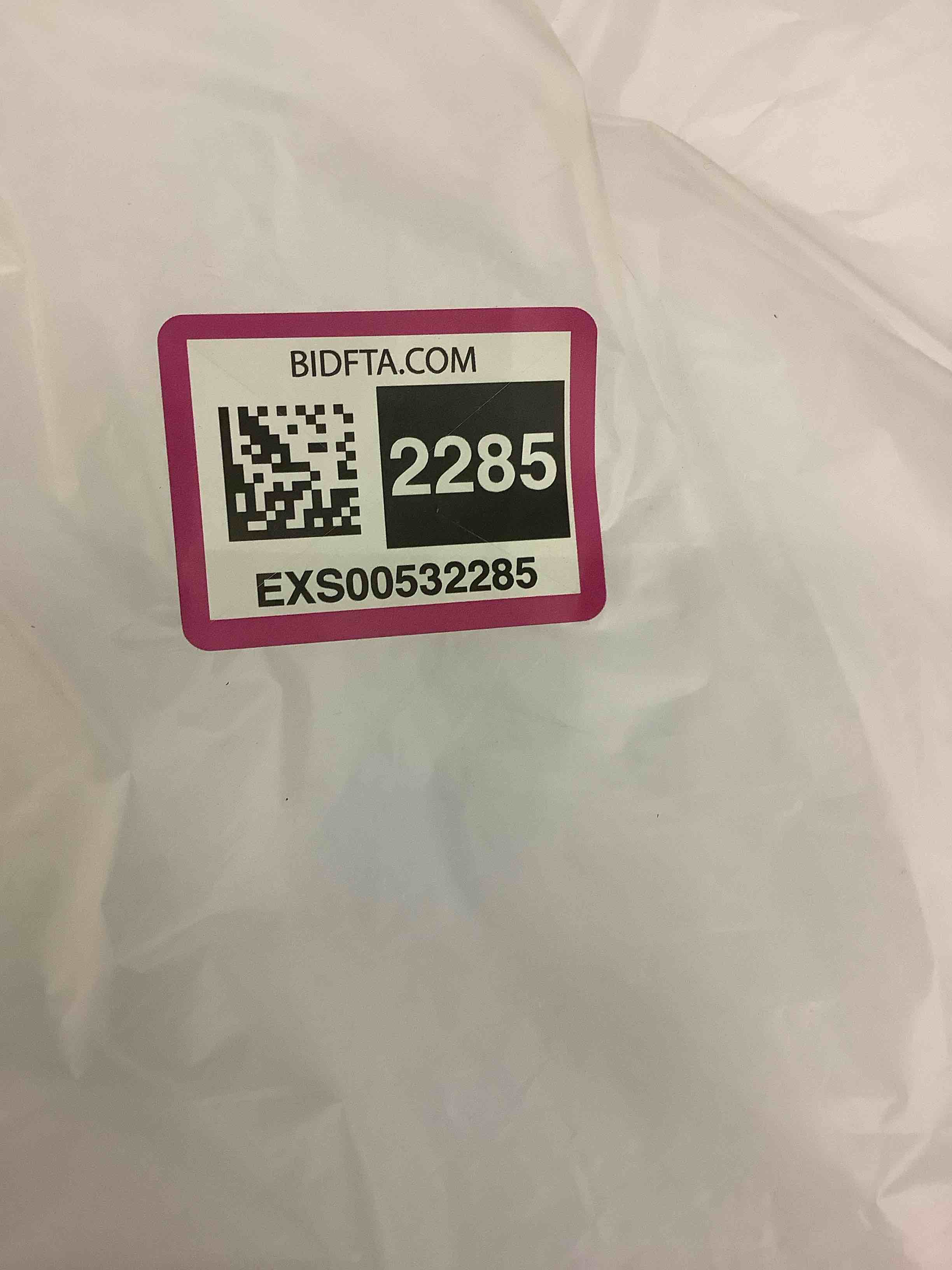 https://s3.amazonaws.com/lotting-images-prod/bidfta/EXS00532285_1698320217389.jpeg