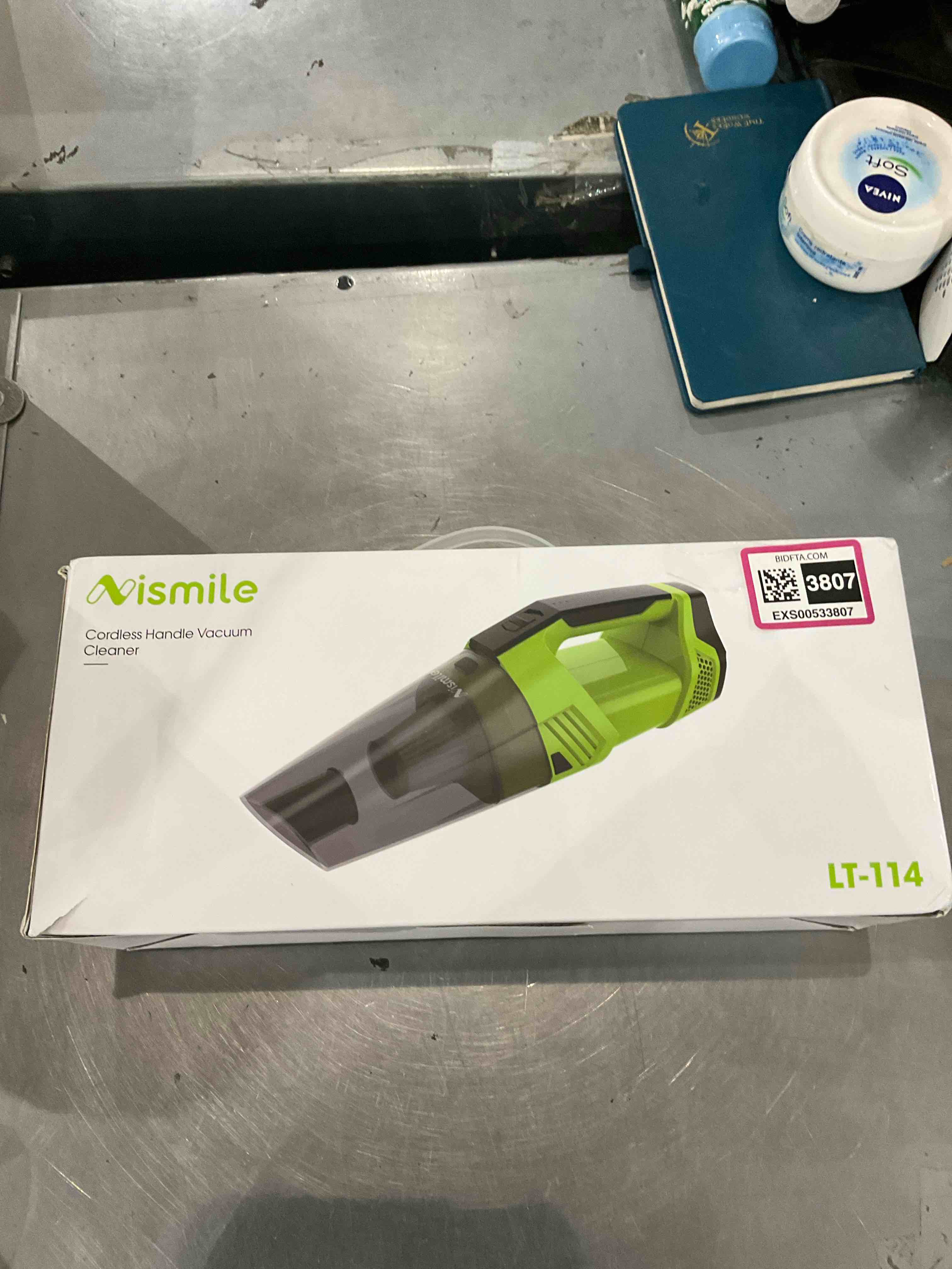 https://s3.amazonaws.com/lotting-images-prod/bidfta/EXS00533807_1698840901731.jpeg