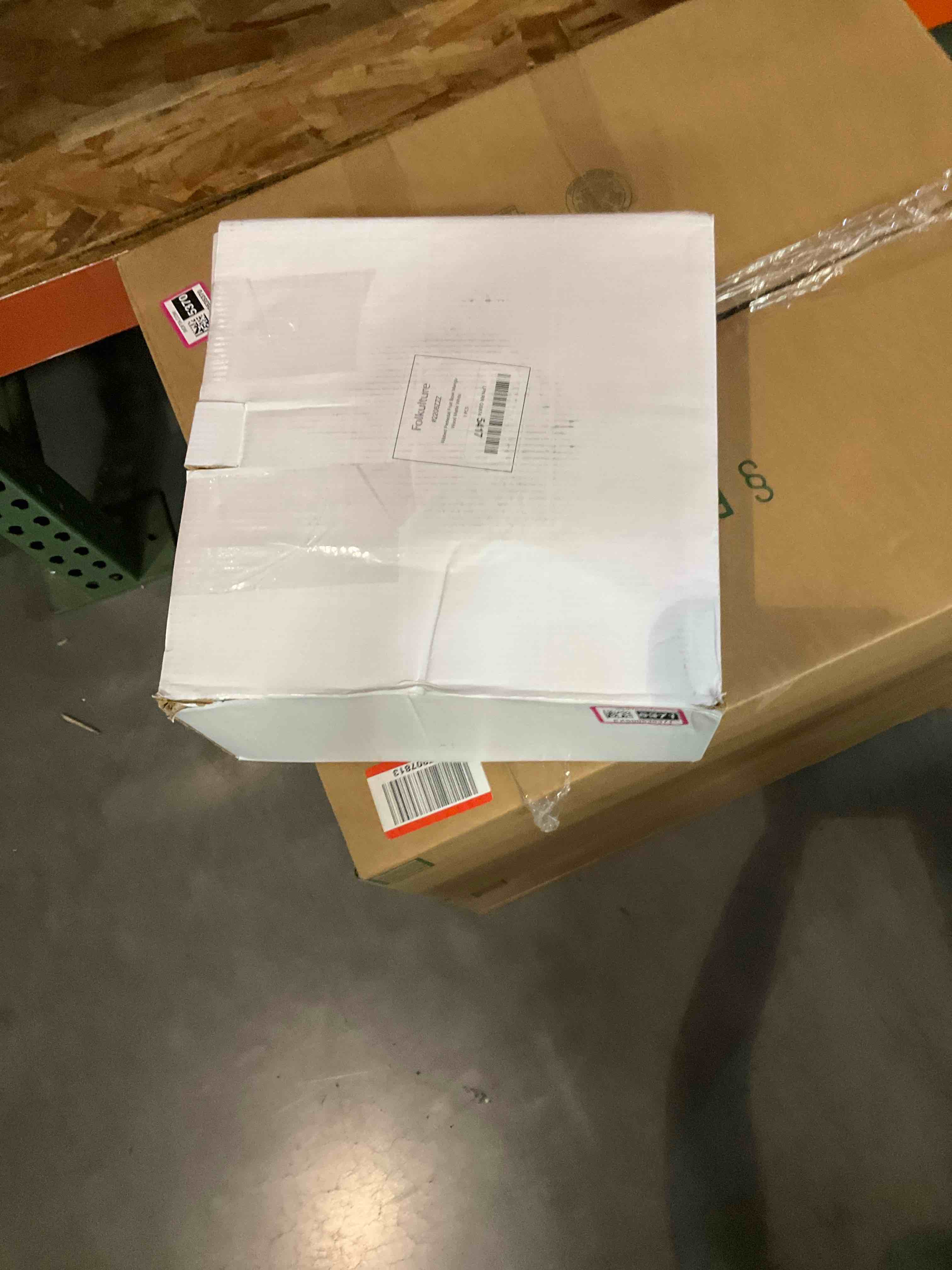 https://s3.amazonaws.com/lotting-images-prod/bidfta/EXS00535371_1698670137192.jpeg