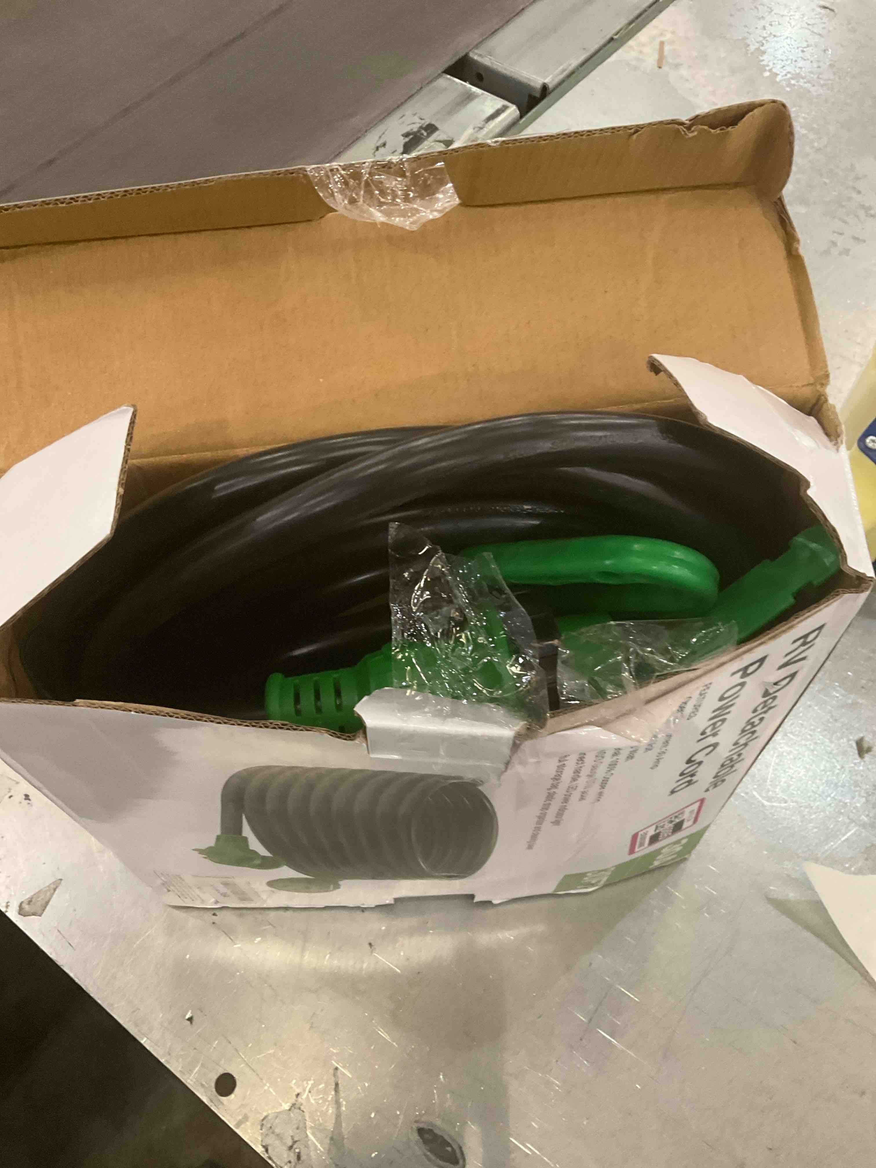 https://s3.amazonaws.com/lotting-images-prod/bidfta/EXS00536895_1698161126664.jpeg