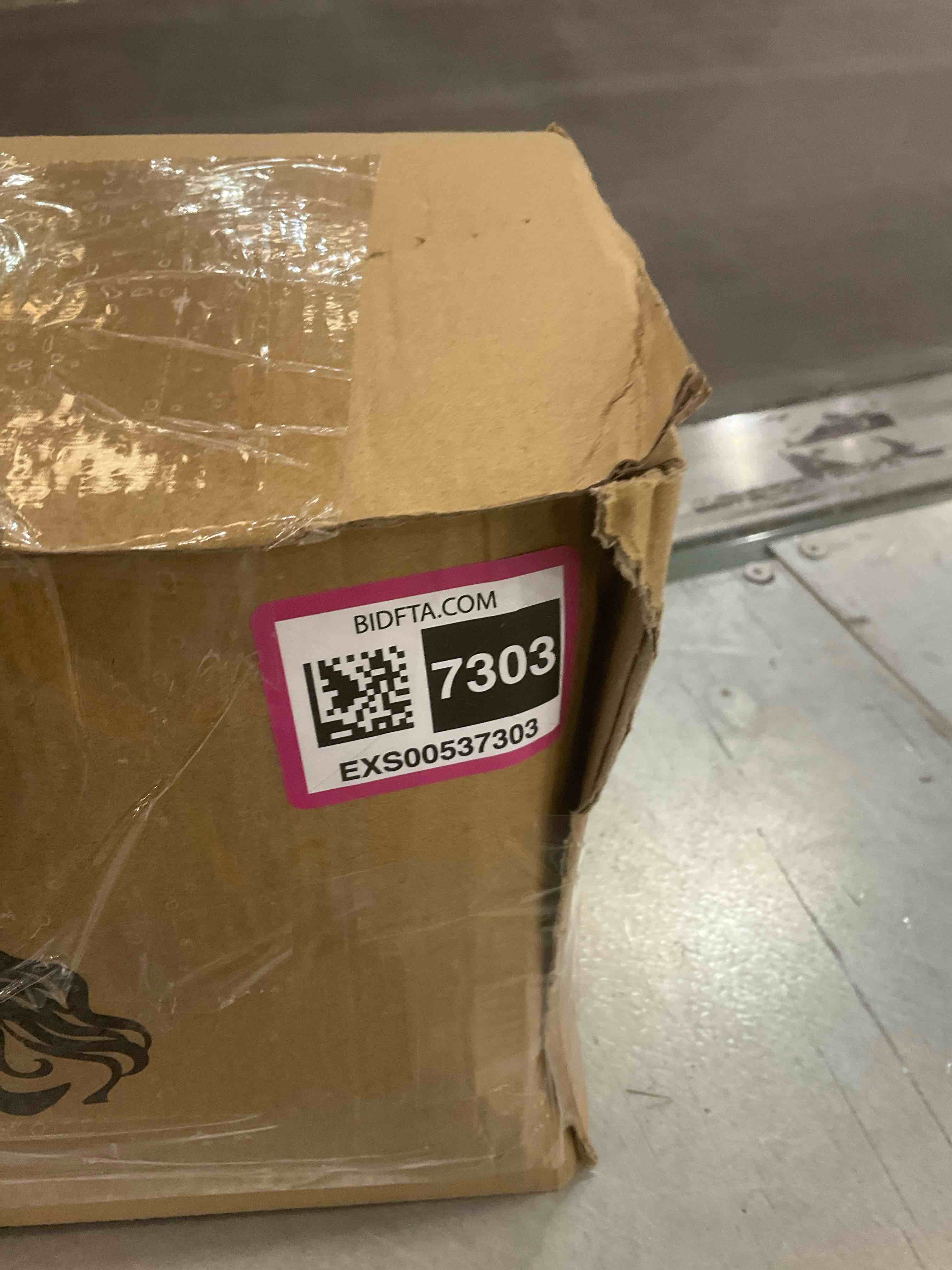 https://s3.amazonaws.com/lotting-images-prod/bidfta/EXS00537303_1698161354786.jpeg