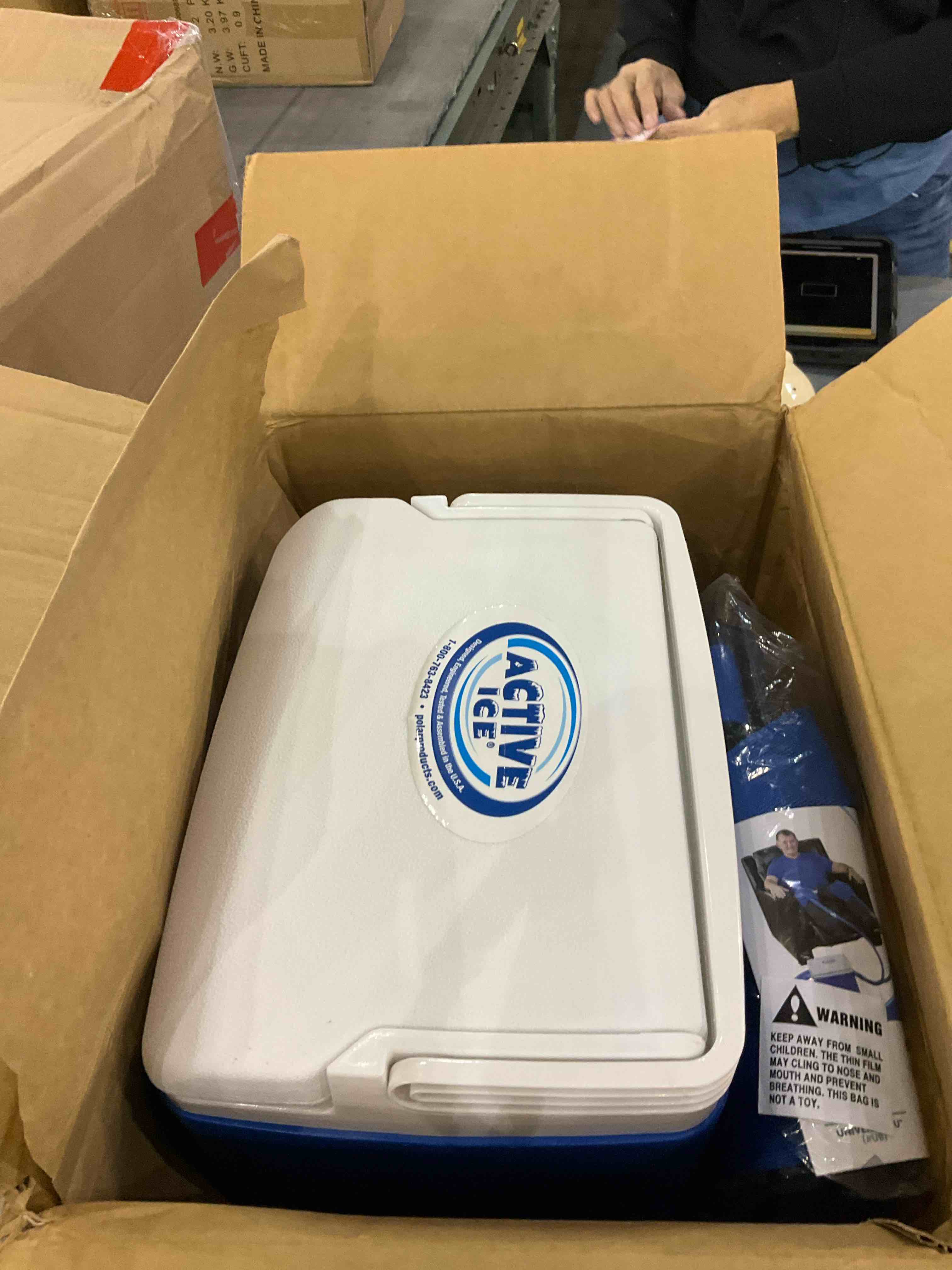 https://s3.amazonaws.com/lotting-images-prod/bidfta/EXS00537569_1698323607514.jpeg