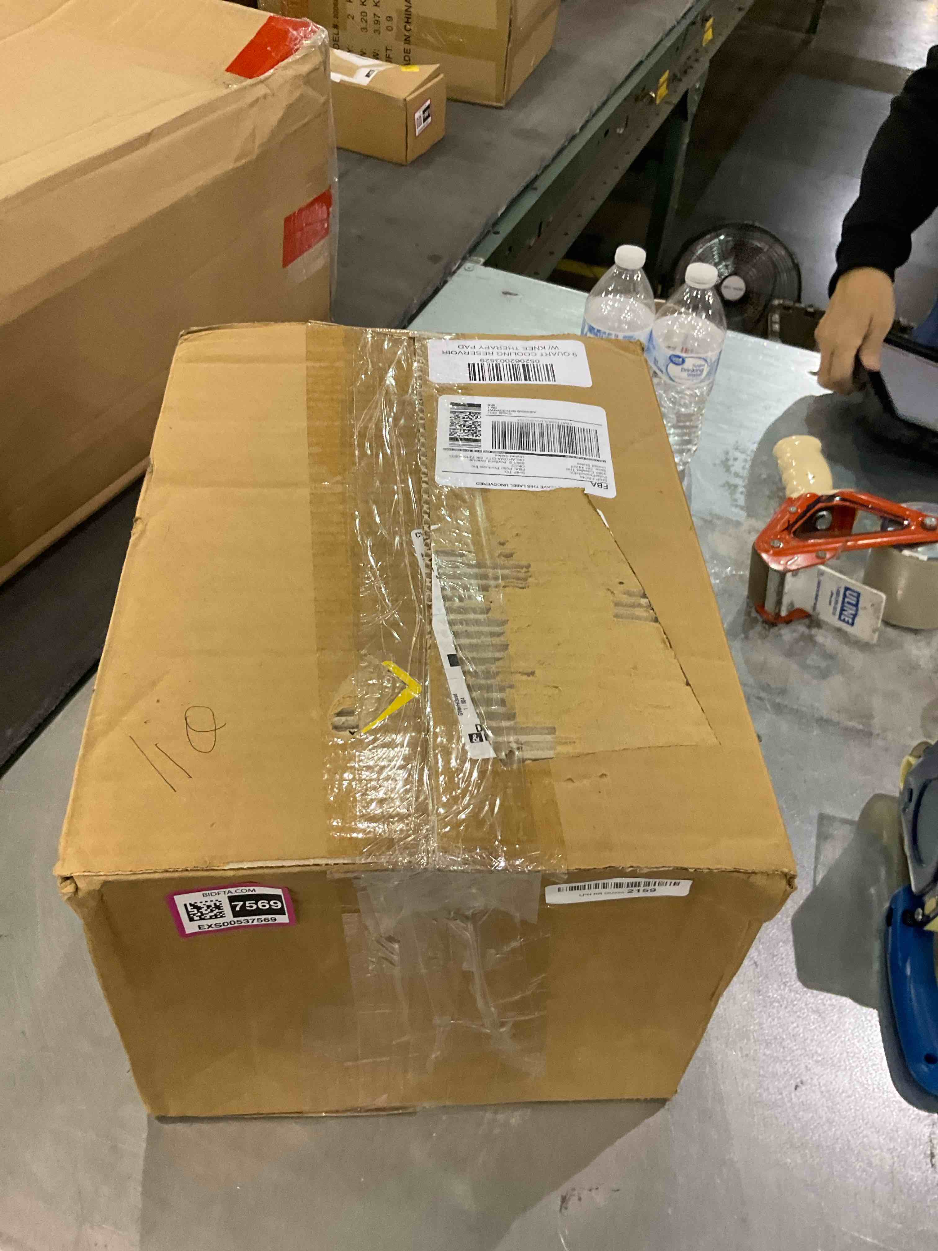 https://s3.amazonaws.com/lotting-images-prod/bidfta/EXS00537569_1698323622123.jpeg