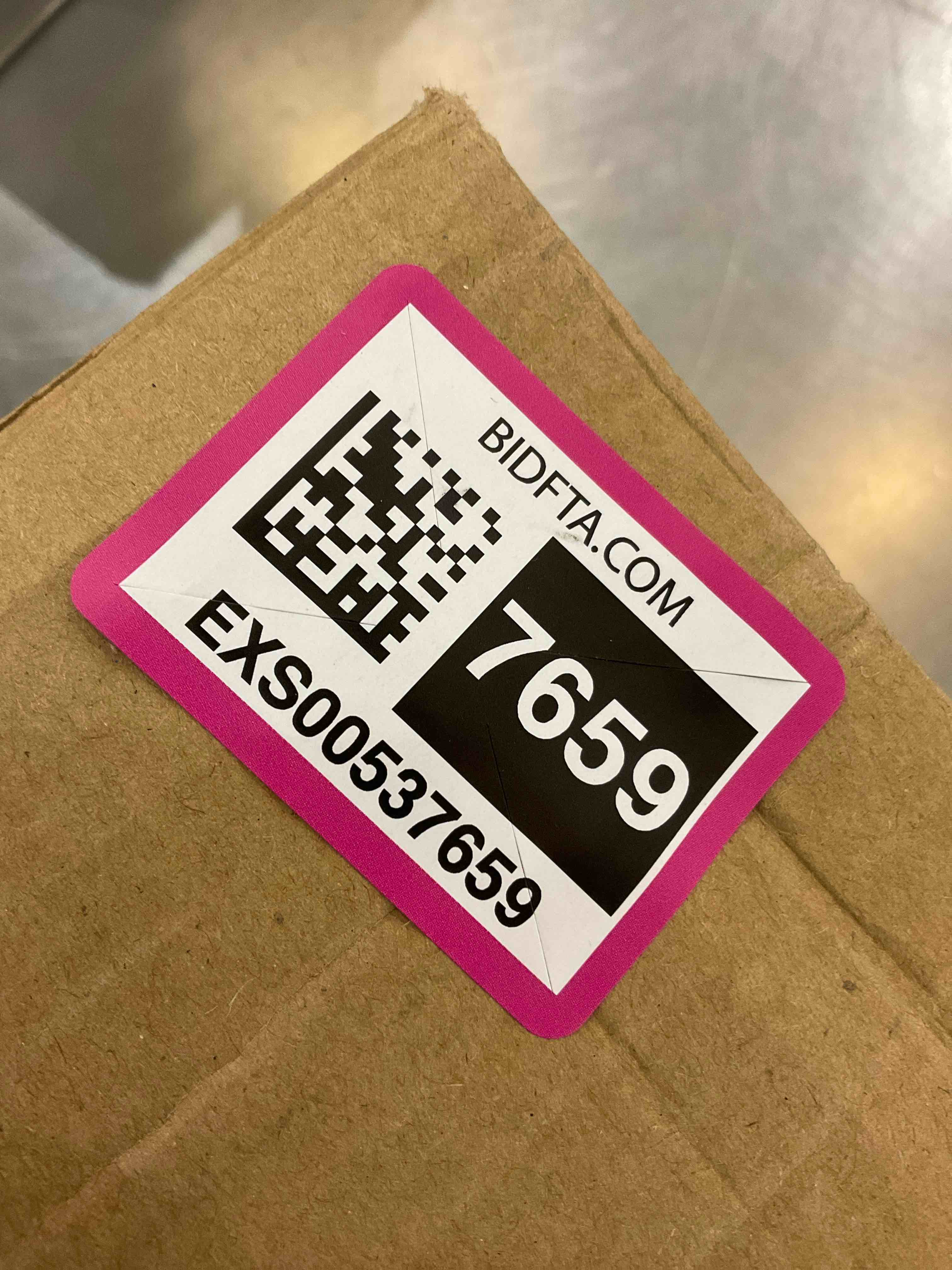 https://s3.amazonaws.com/lotting-images-prod/bidfta/EXS00537659_1698778210940.jpeg