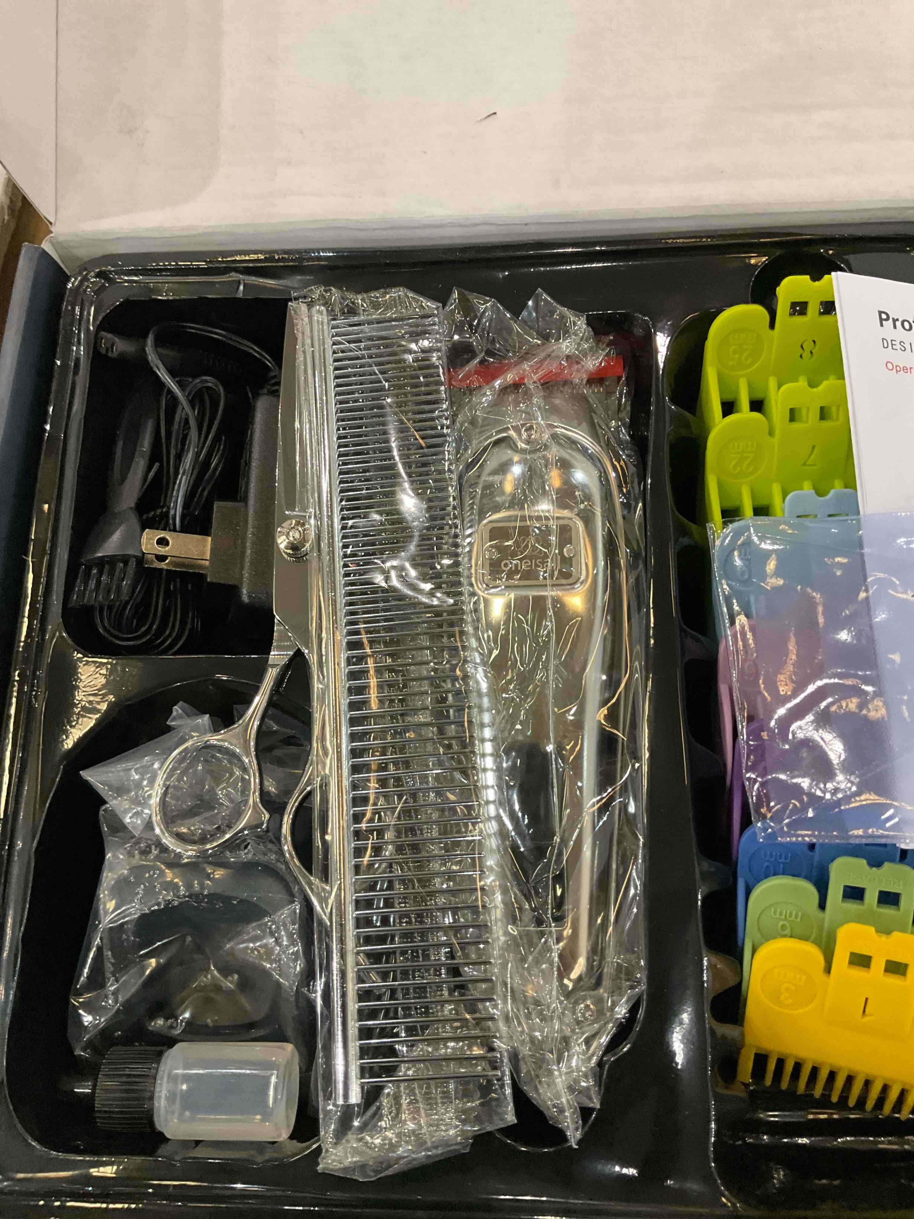 https://s3.amazonaws.com/lotting-images-prod/bidfta/EXS00539619_1699374595144.jpeg