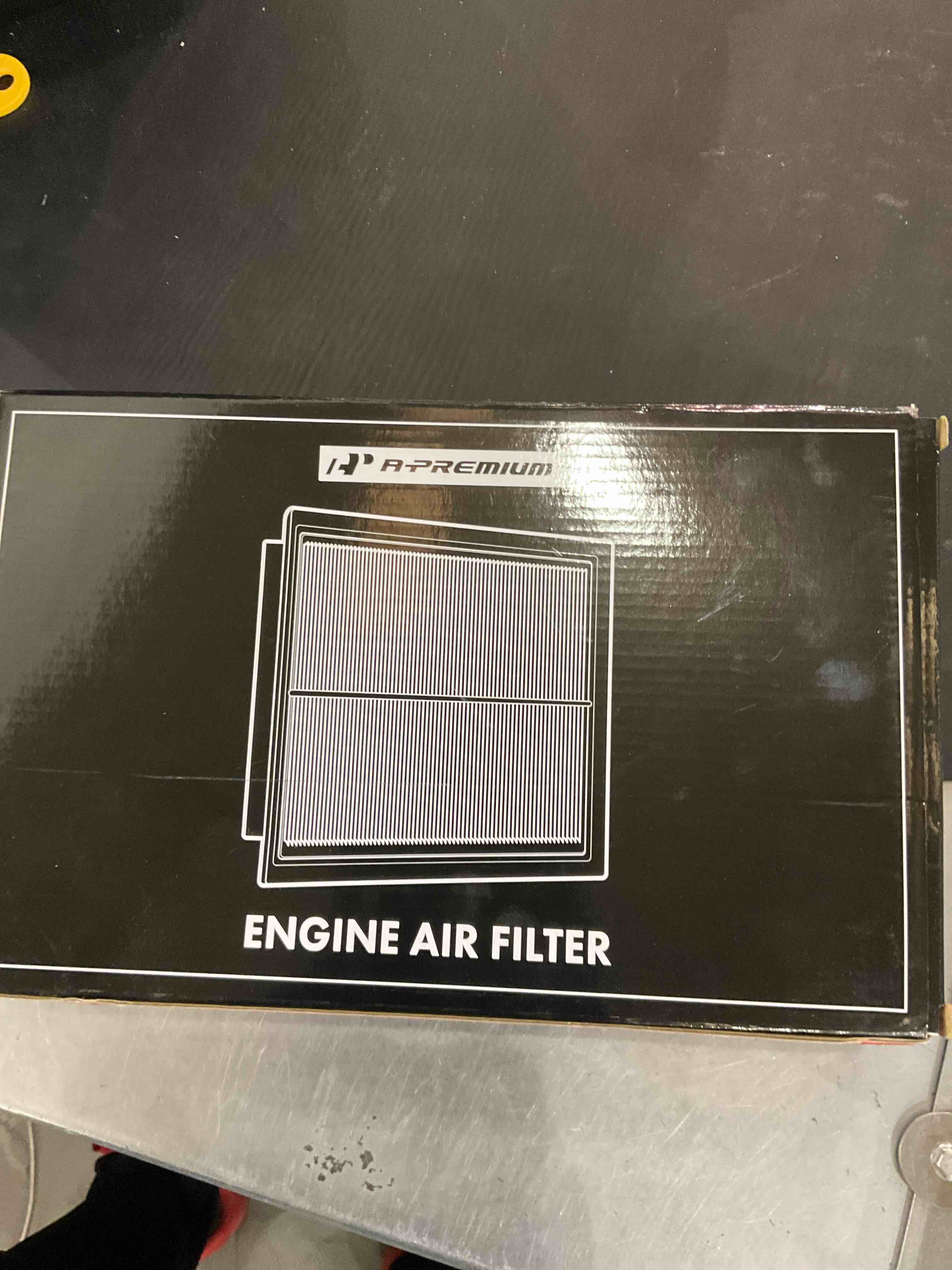 https://s3.amazonaws.com/lotting-images-prod/bidfta/EXS00539632_1699969706118.jpeg