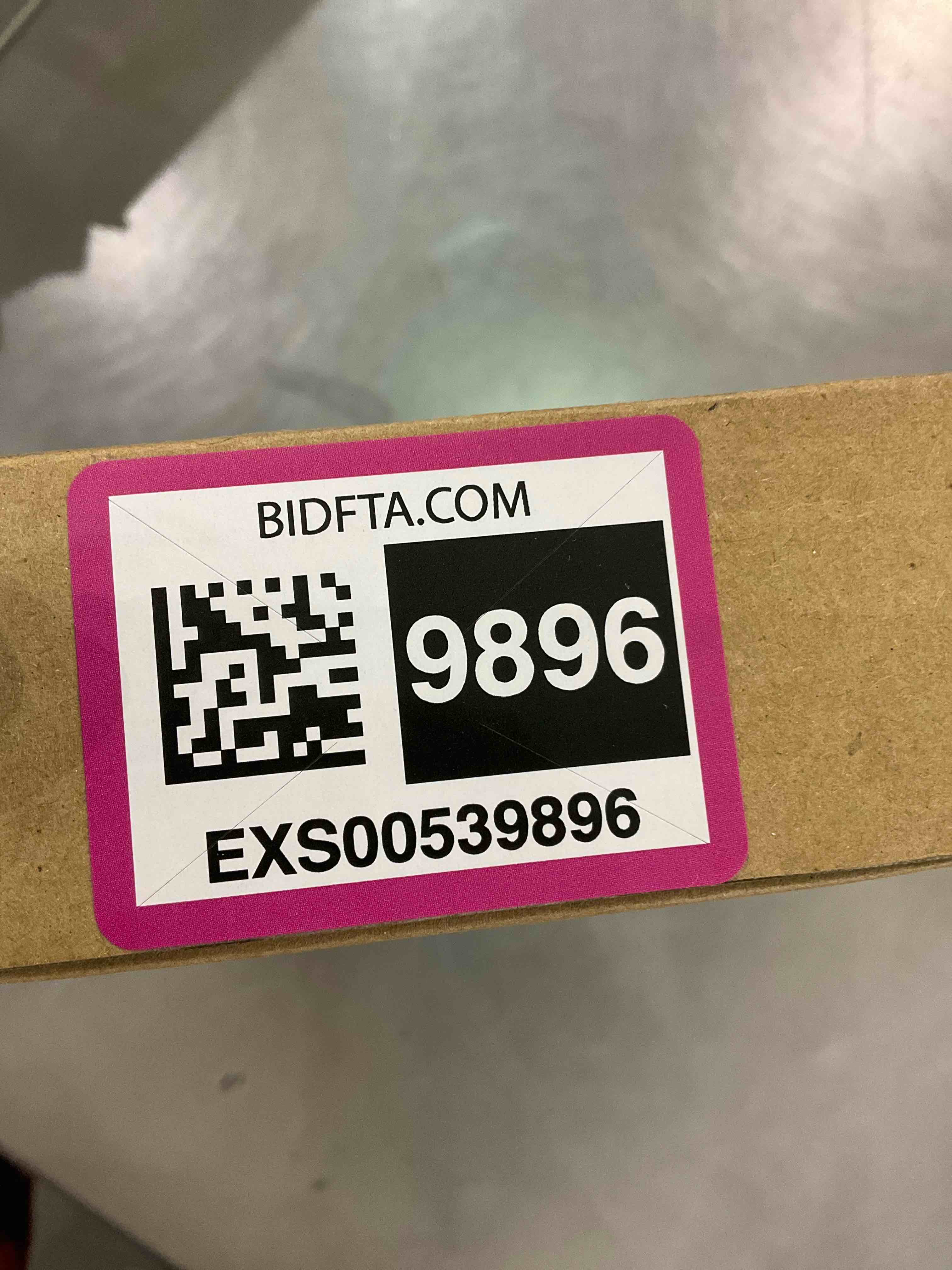 https://s3.amazonaws.com/lotting-images-prod/bidfta/EXS00539896_1702561406677.jpeg