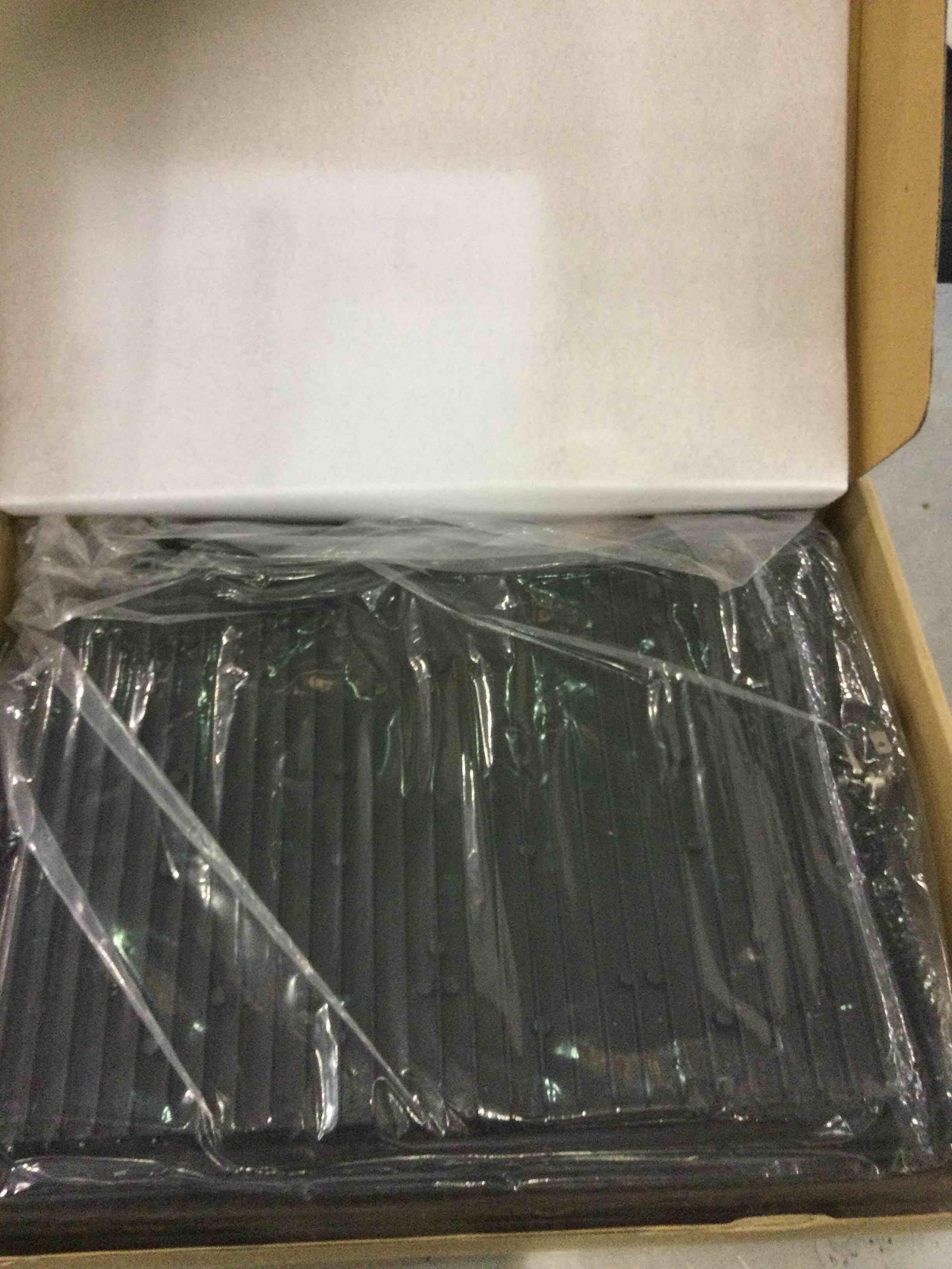 https://s3.amazonaws.com/lotting-images-prod/bidfta/EXS00539939_1702650455091.jpeg