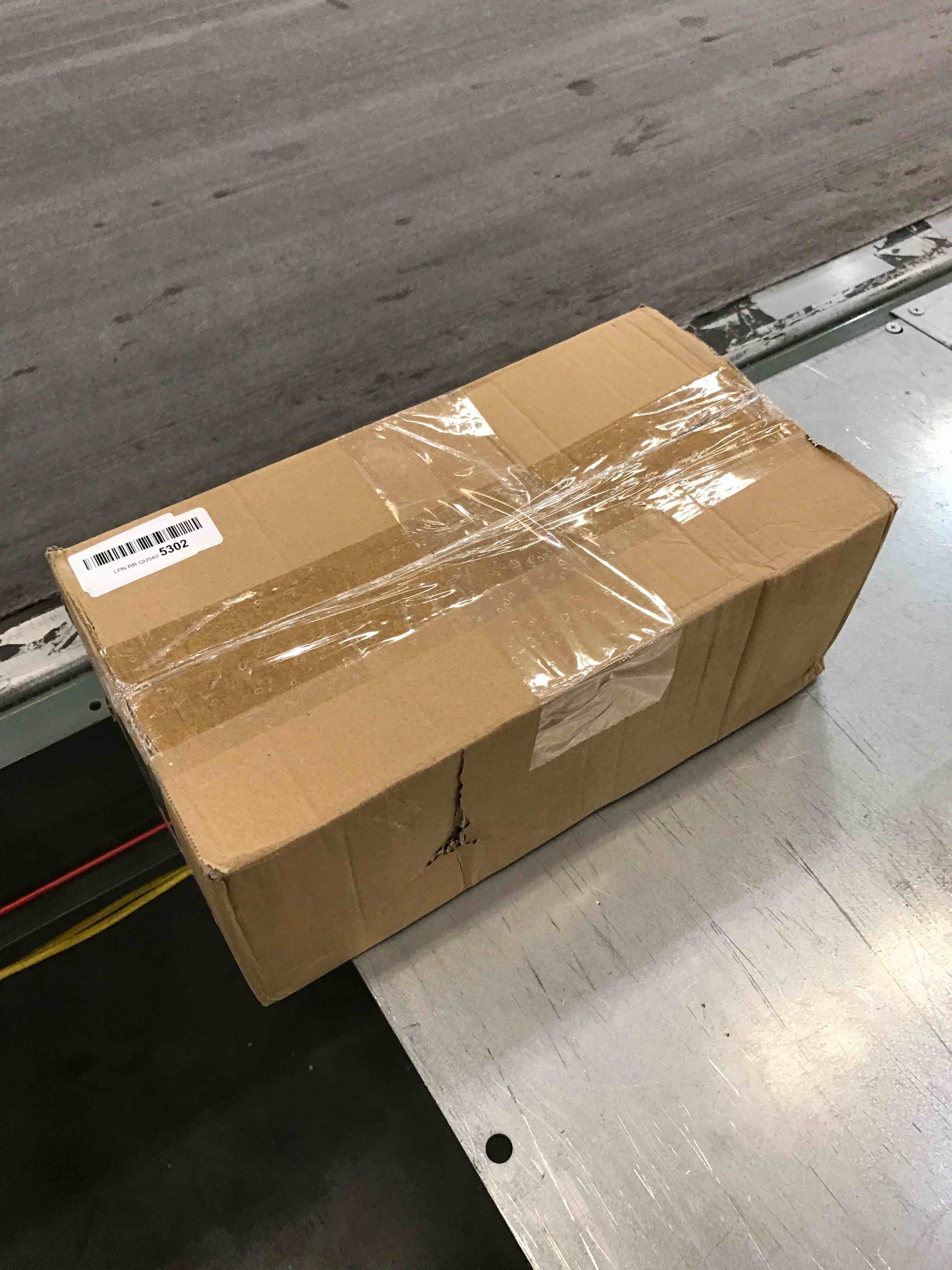 https://s3.amazonaws.com/lotting-images-prod/bidfta/EXS00540149_1696444421639.jpeg