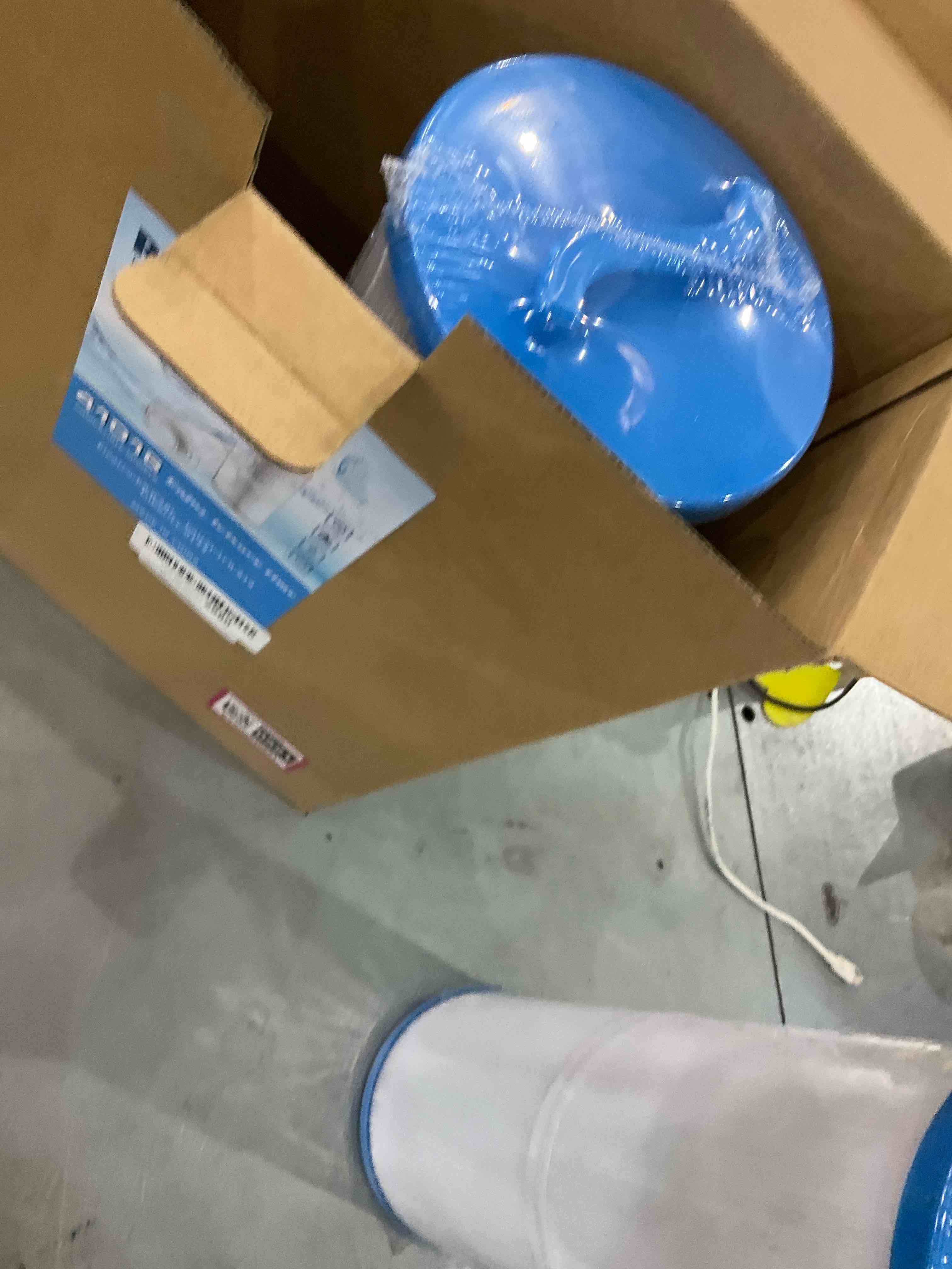 https://s3.amazonaws.com/lotting-images-prod/bidfta/EXS00540521_1695931661520.jpeg