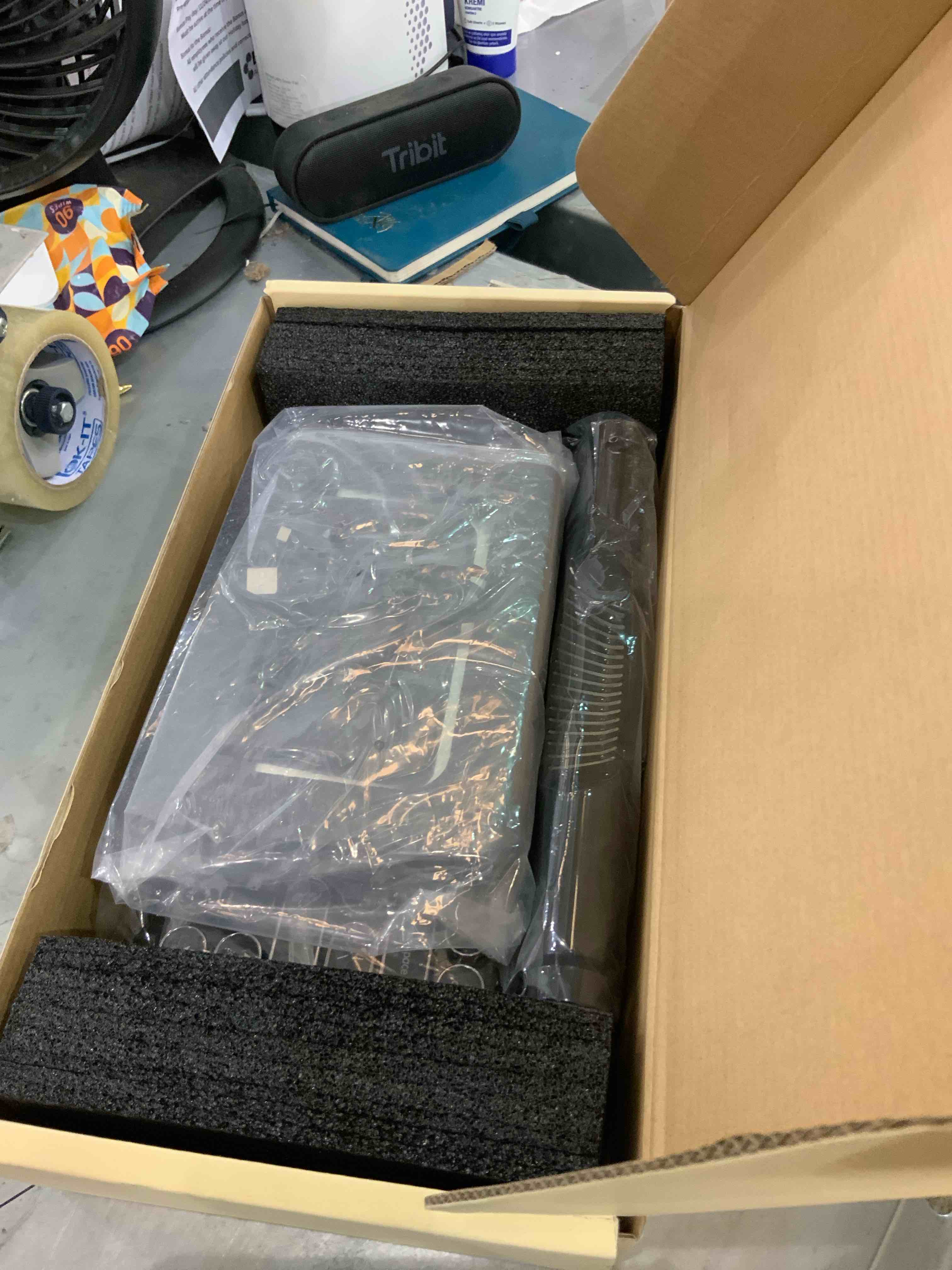 https://s3.amazonaws.com/lotting-images-prod/bidfta/EXS00541165_1695662964221.jpeg
