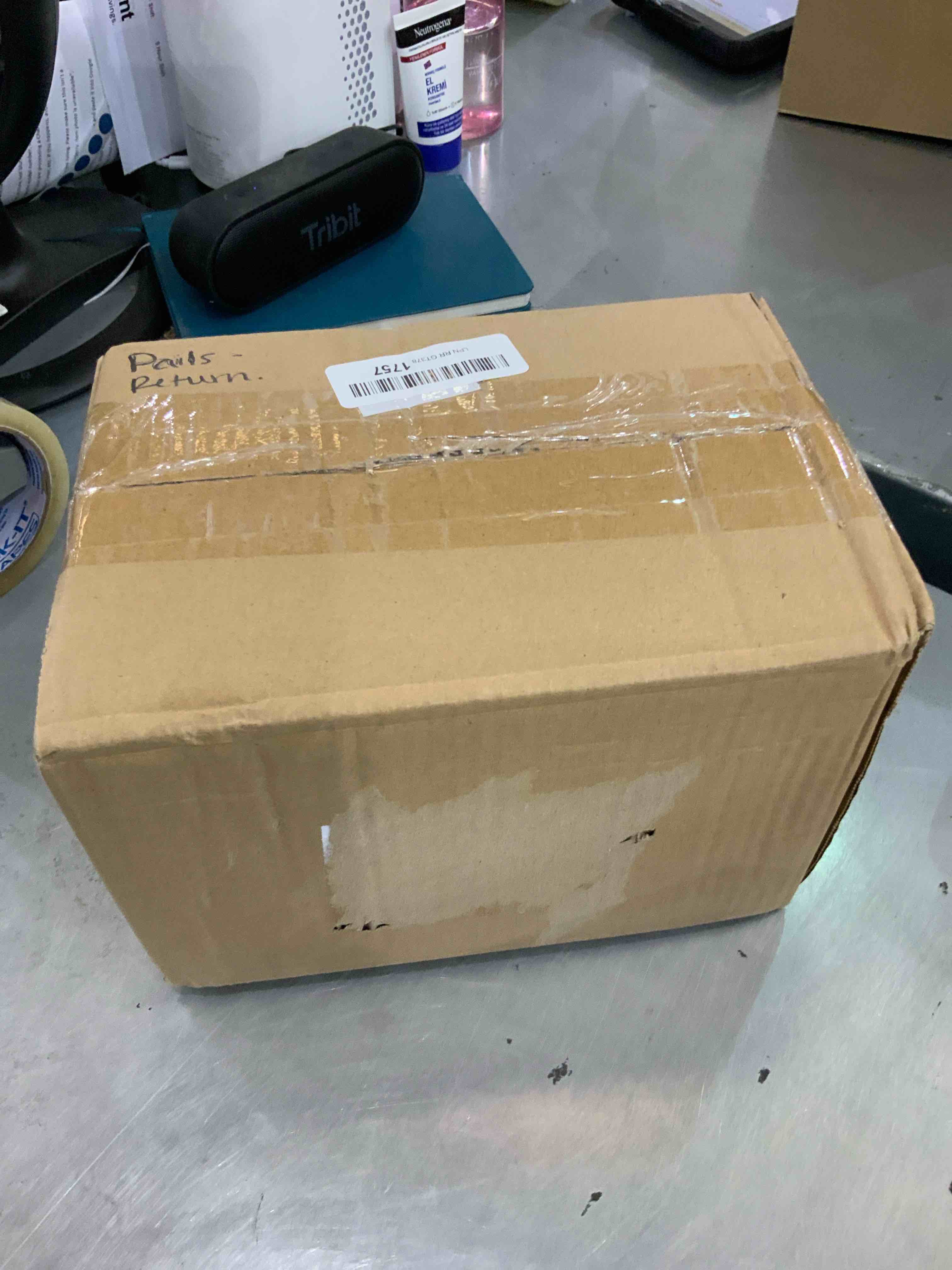 https://s3.amazonaws.com/lotting-images-prod/bidfta/EXS00541451_1695742258225.jpeg
