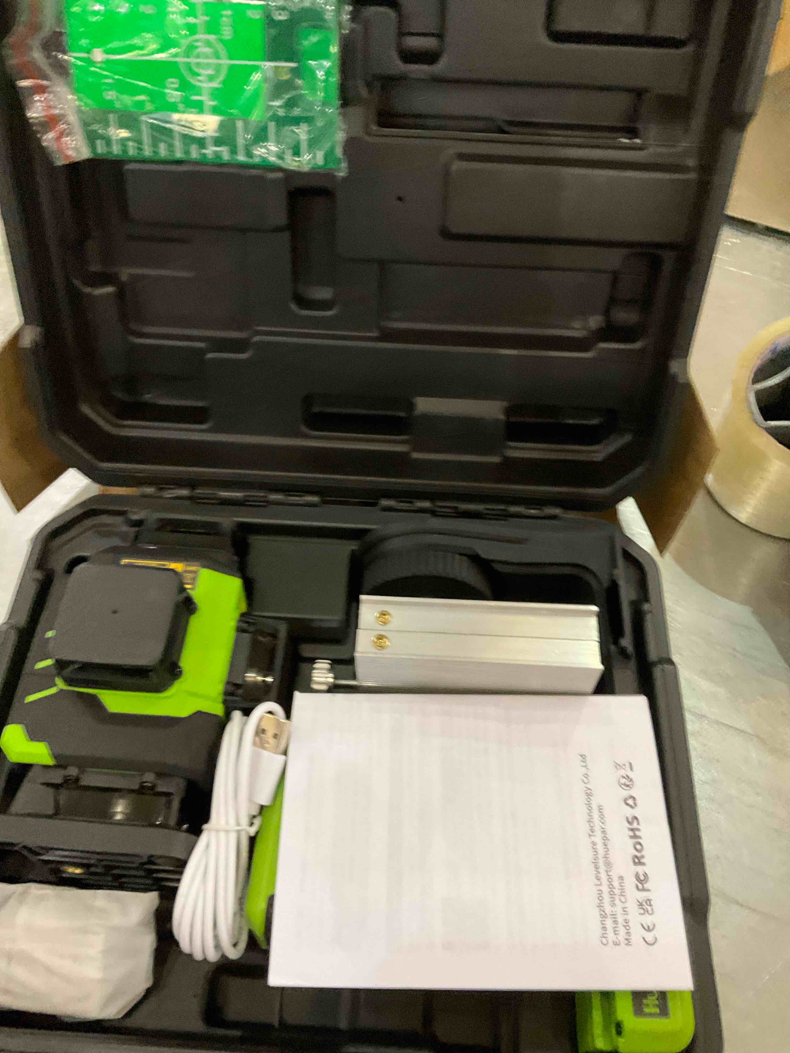 https://s3.amazonaws.com/lotting-images-prod/bidfta/EXS00541636_1695824250073.jpeg