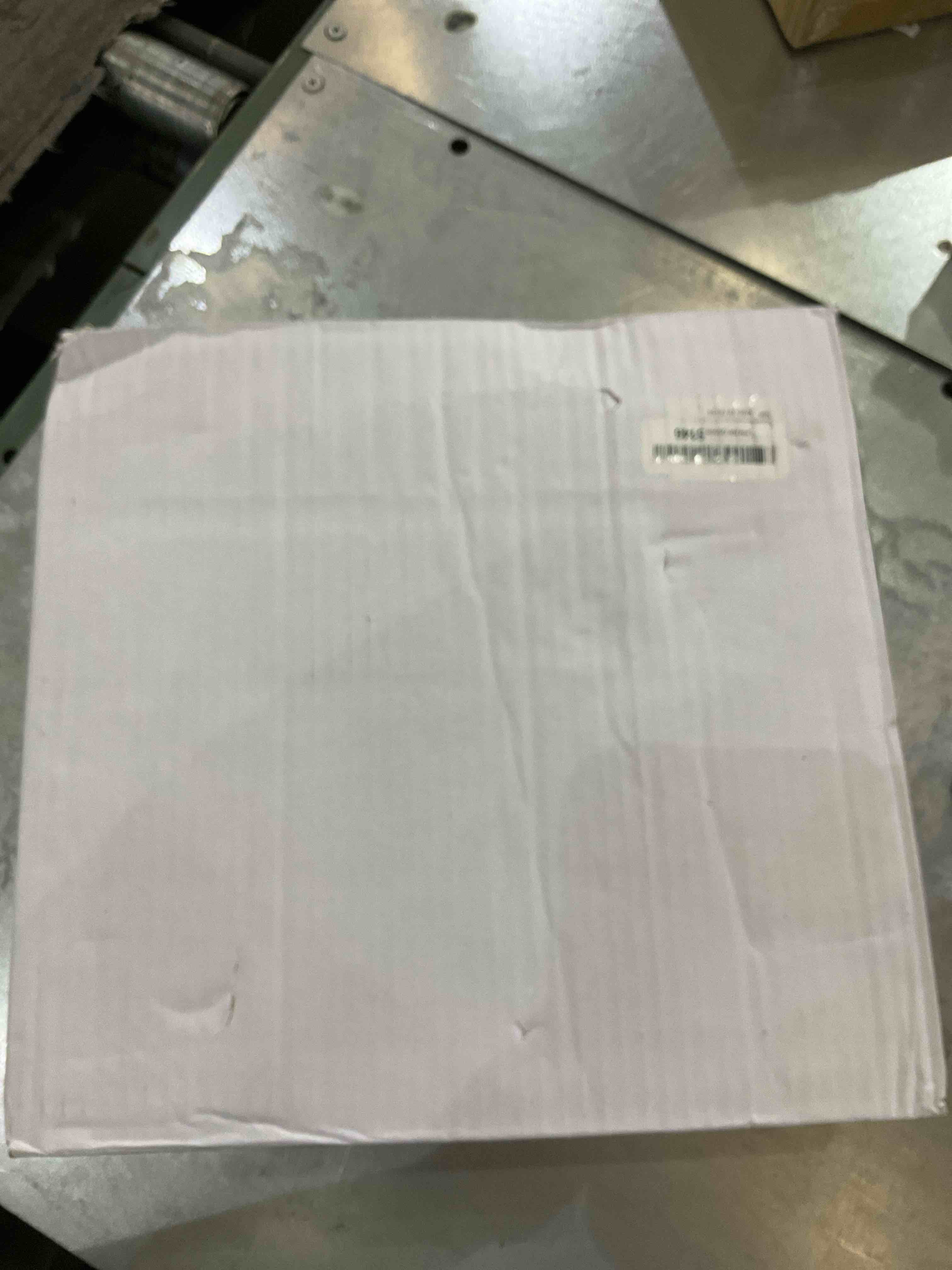 https://s3.amazonaws.com/lotting-images-prod/bidfta/EXS00541698_1696531278341.jpeg