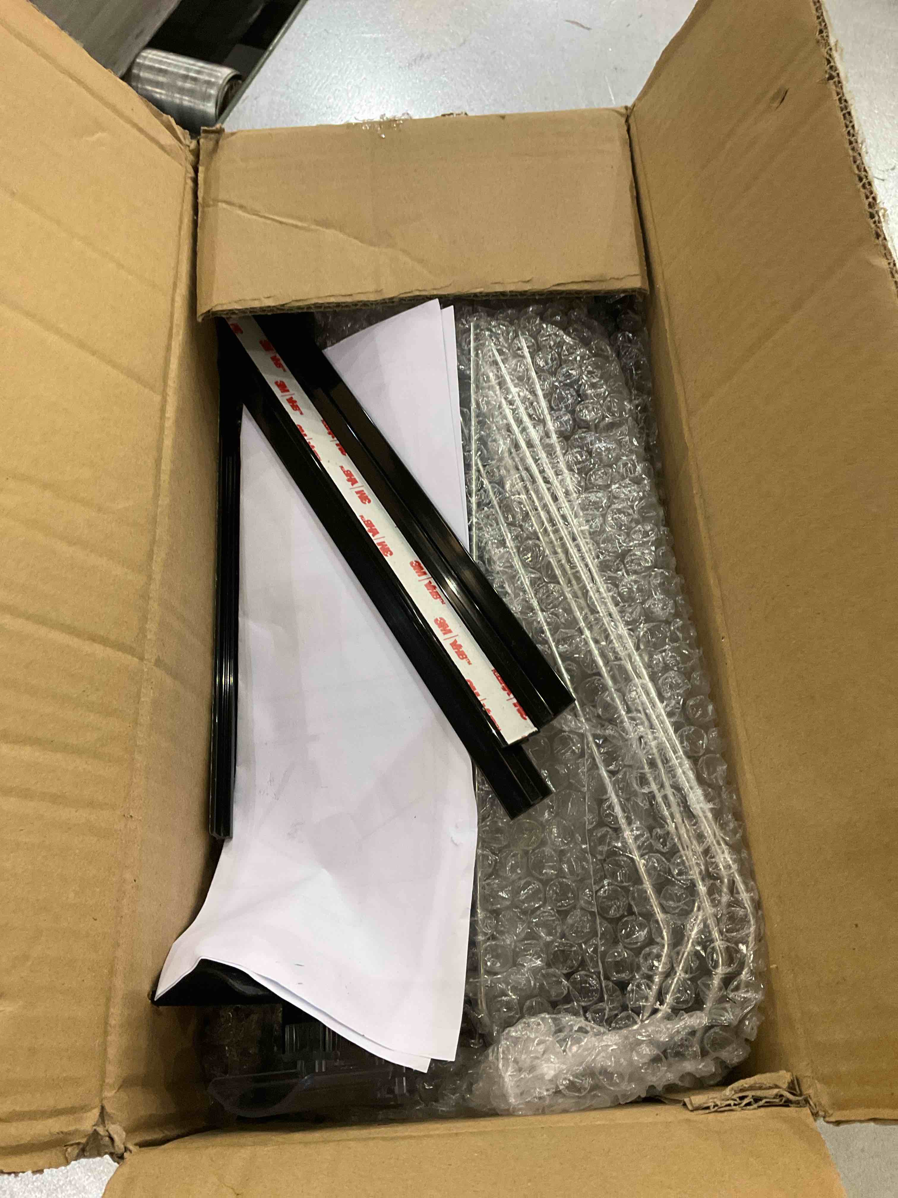 https://s3.amazonaws.com/lotting-images-prod/bidfta/EXS00541713_1696533305386.jpeg