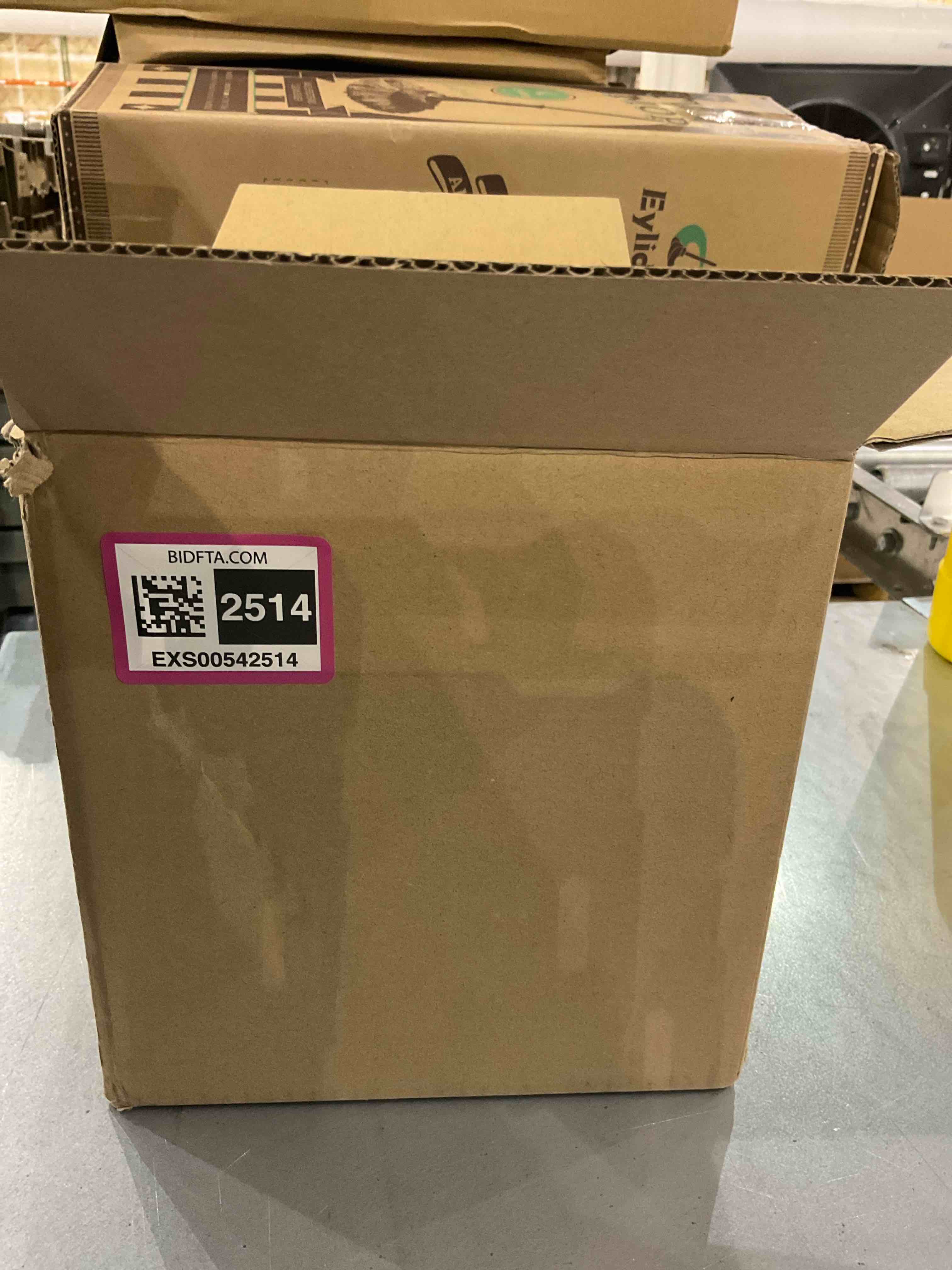 https://s3.amazonaws.com/lotting-images-prod/bidfta/EXS00542514_1695988641441.jpeg