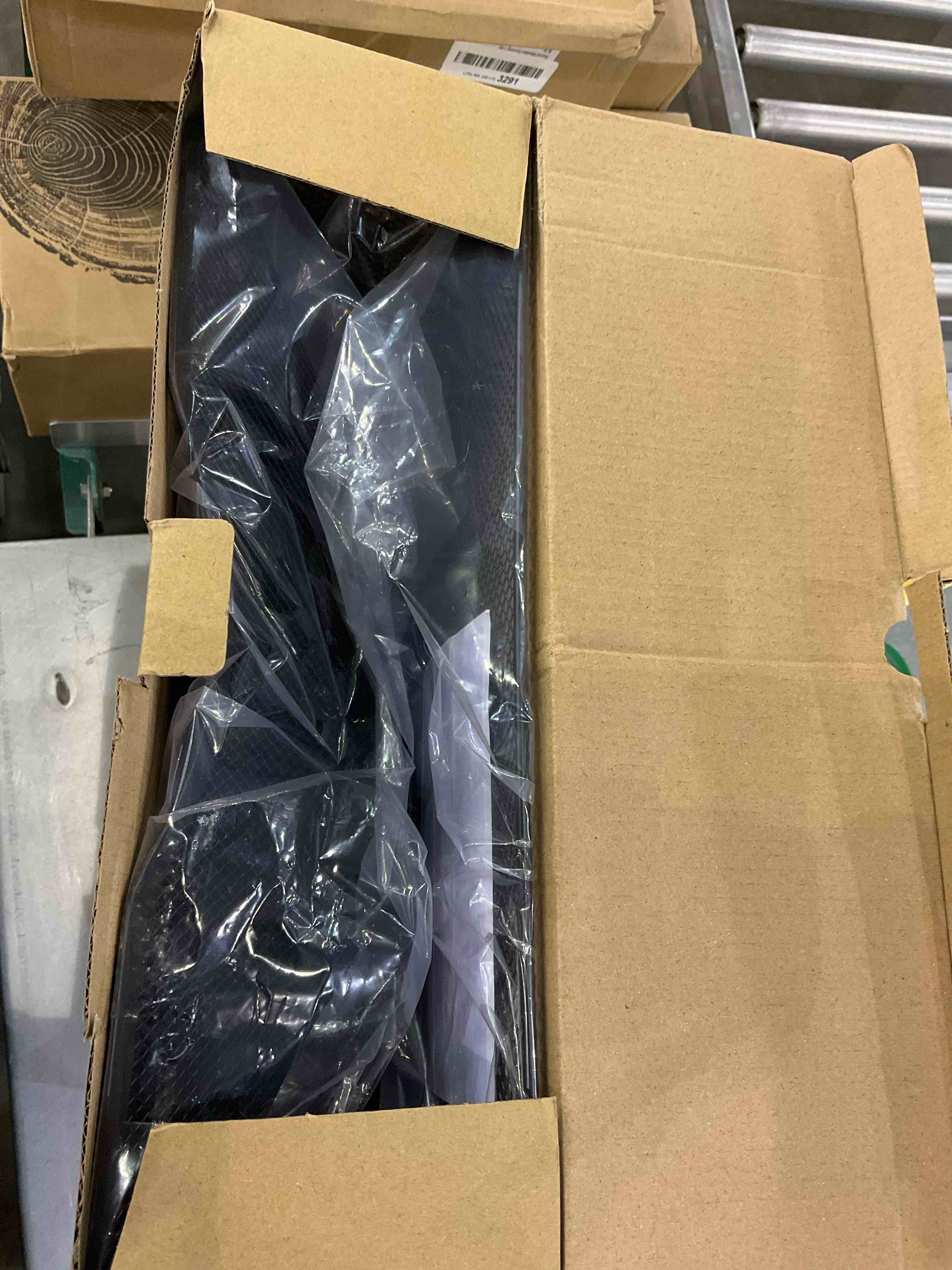 https://s3.amazonaws.com/lotting-images-prod/bidfta/EXS00542517_1695988892703.jpeg