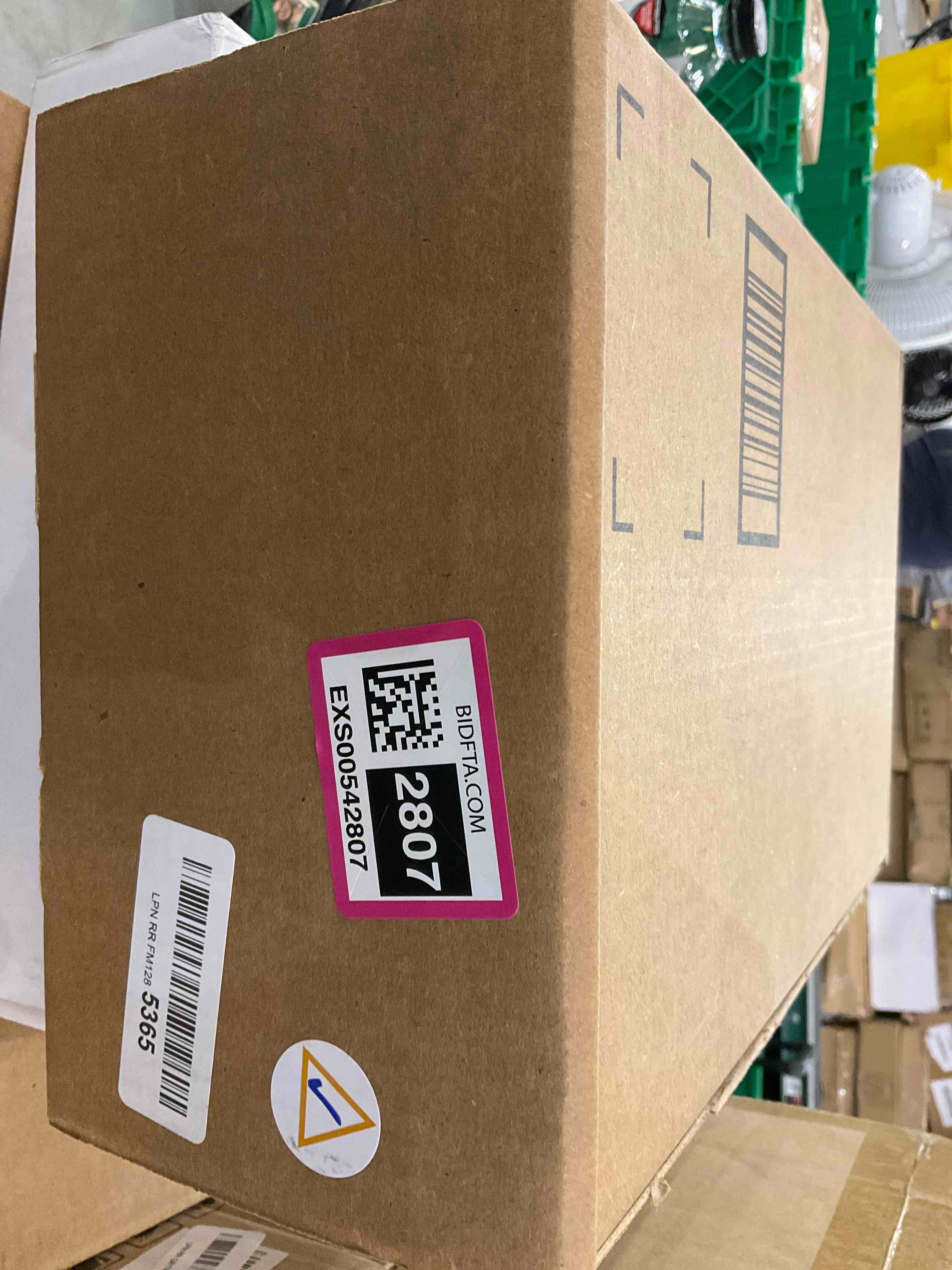https://s3.amazonaws.com/lotting-images-prod/bidfta/EXS00542807_1696348313732.jpeg