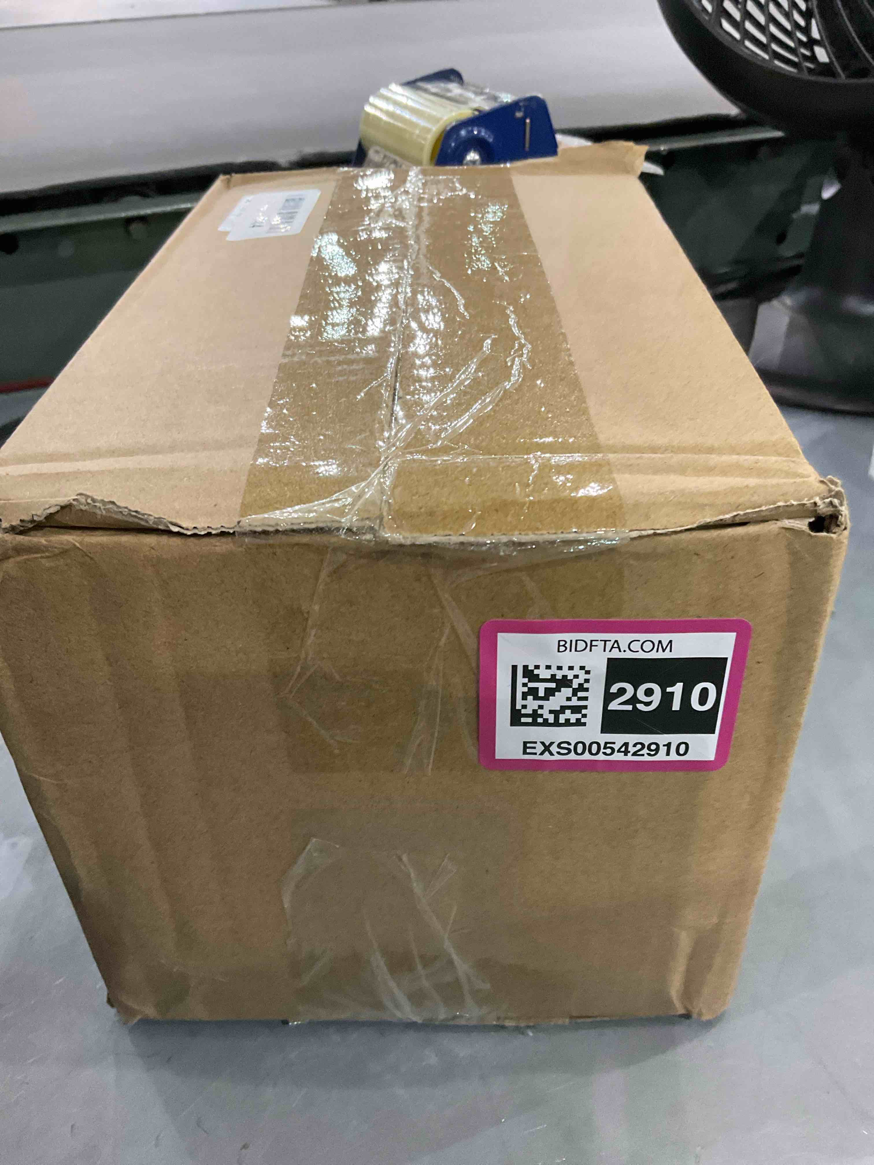 https://s3.amazonaws.com/lotting-images-prod/bidfta/EXS00542910_1696417911510.jpeg