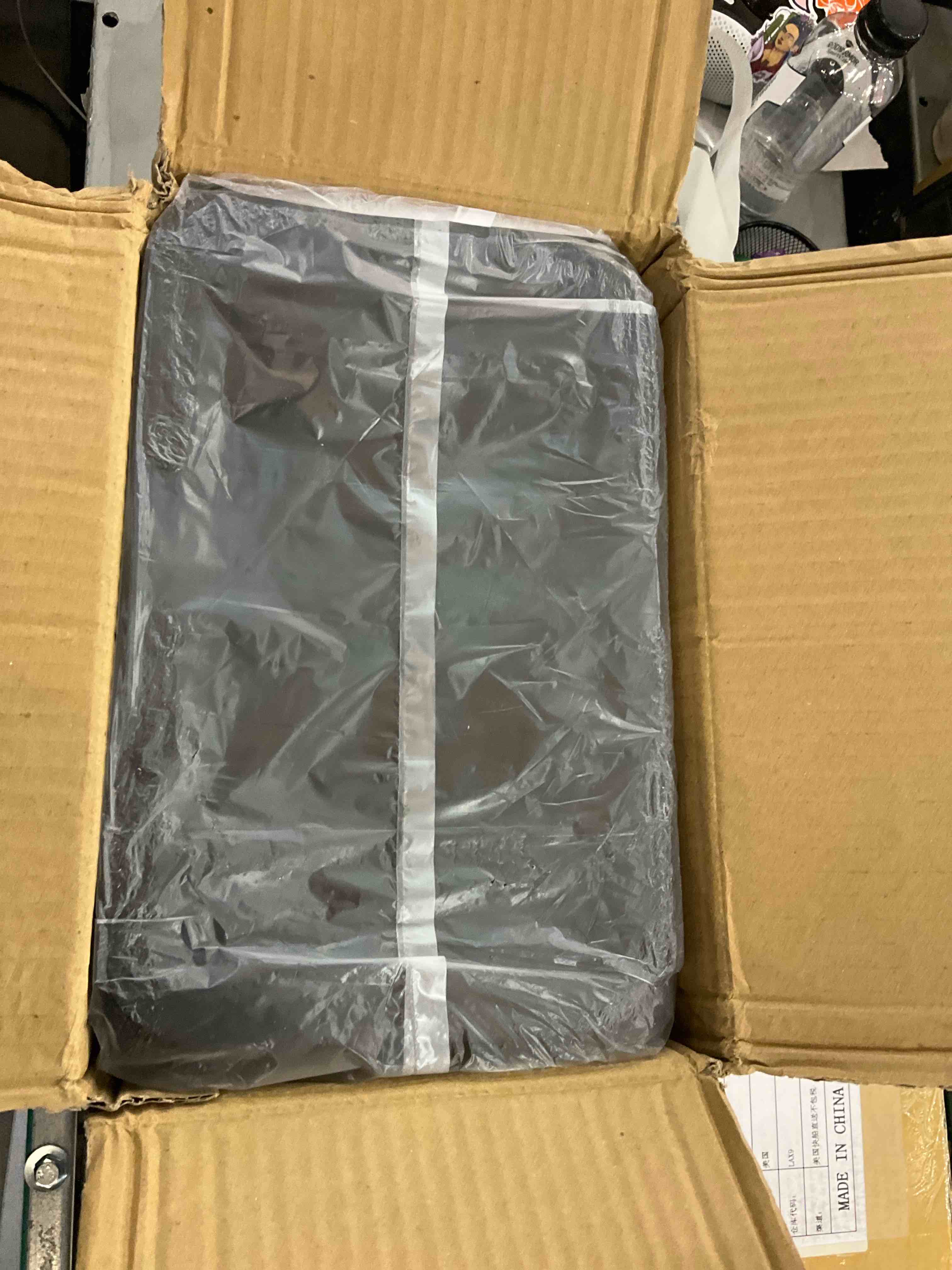 https://s3.amazonaws.com/lotting-images-prod/bidfta/EXS00542993_1696429824379.jpeg